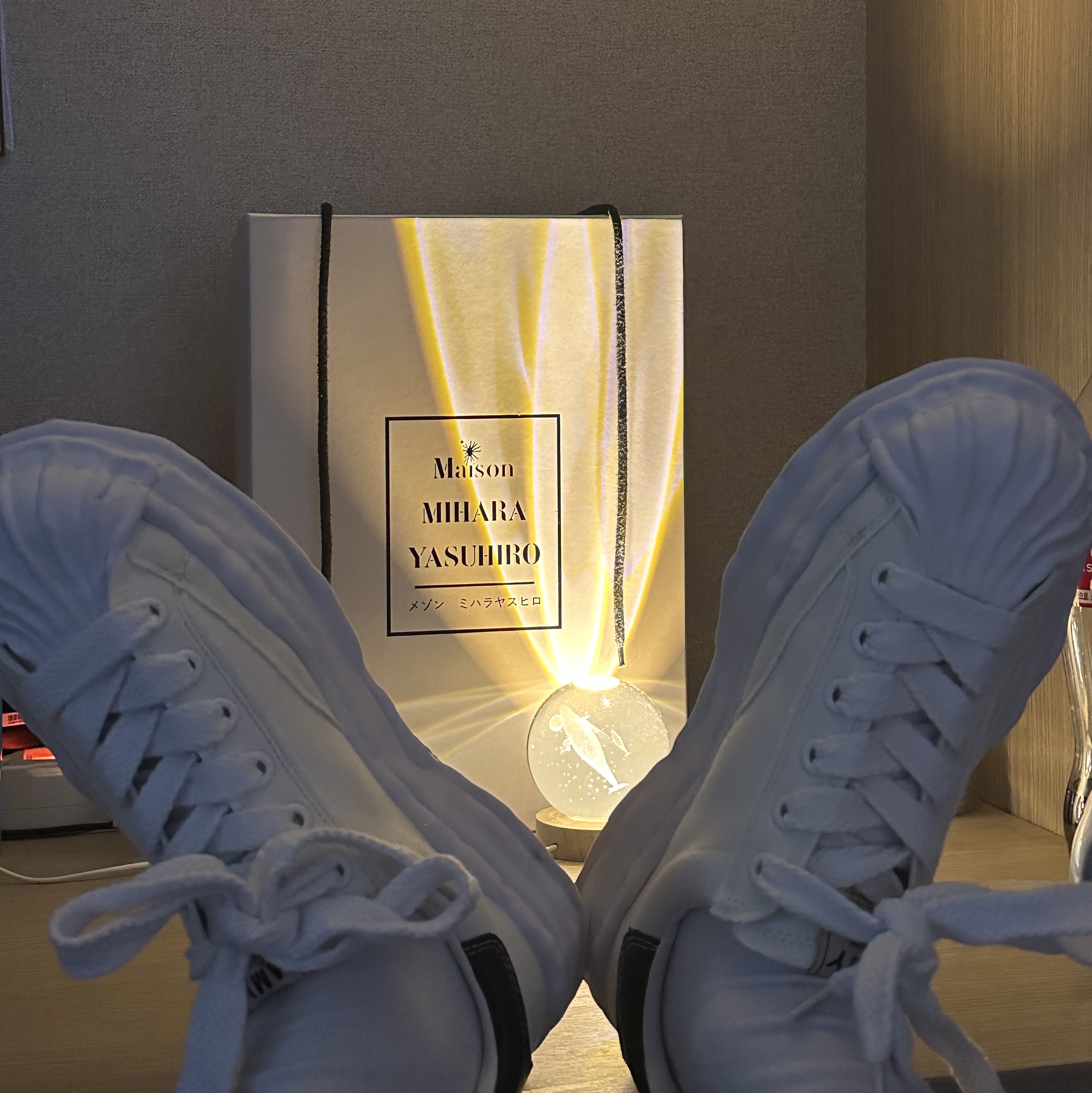 Maison Mihara Yasuhiro Blakey OG Sole Canvas Low-top Sneakers White 착용 스타일