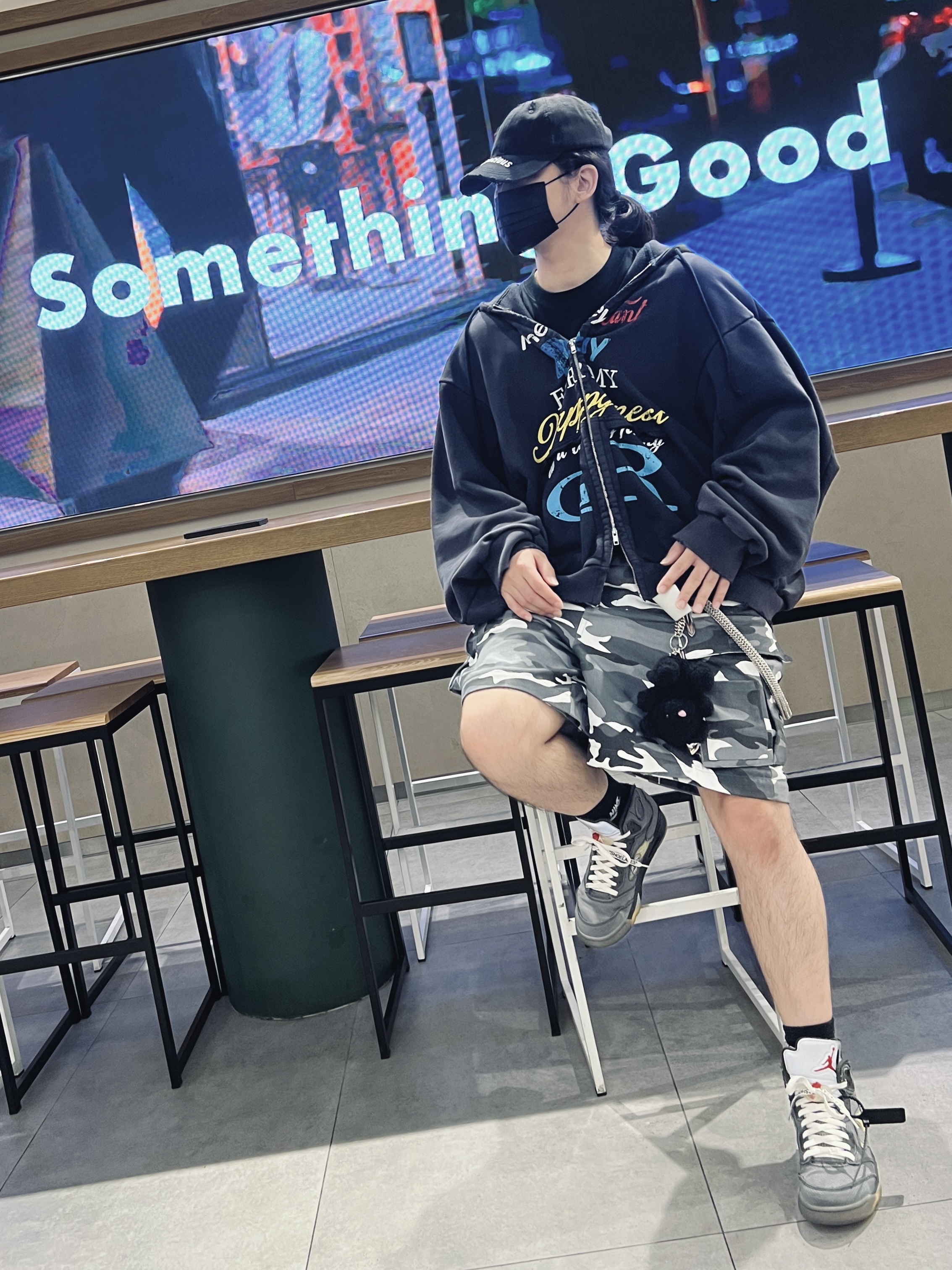 Project G/R Happiness Zip Hoodie Navy, Jordan 5 x Off-White Retro SP Black Muslin 착용 스타일 - 2
