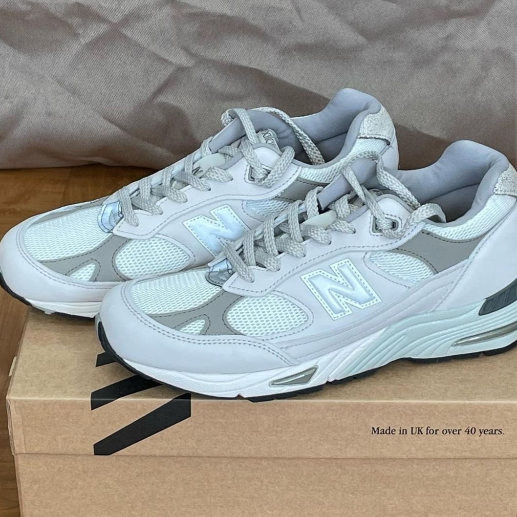 New Balance 991 Made in UK White Grey 착용 스타일