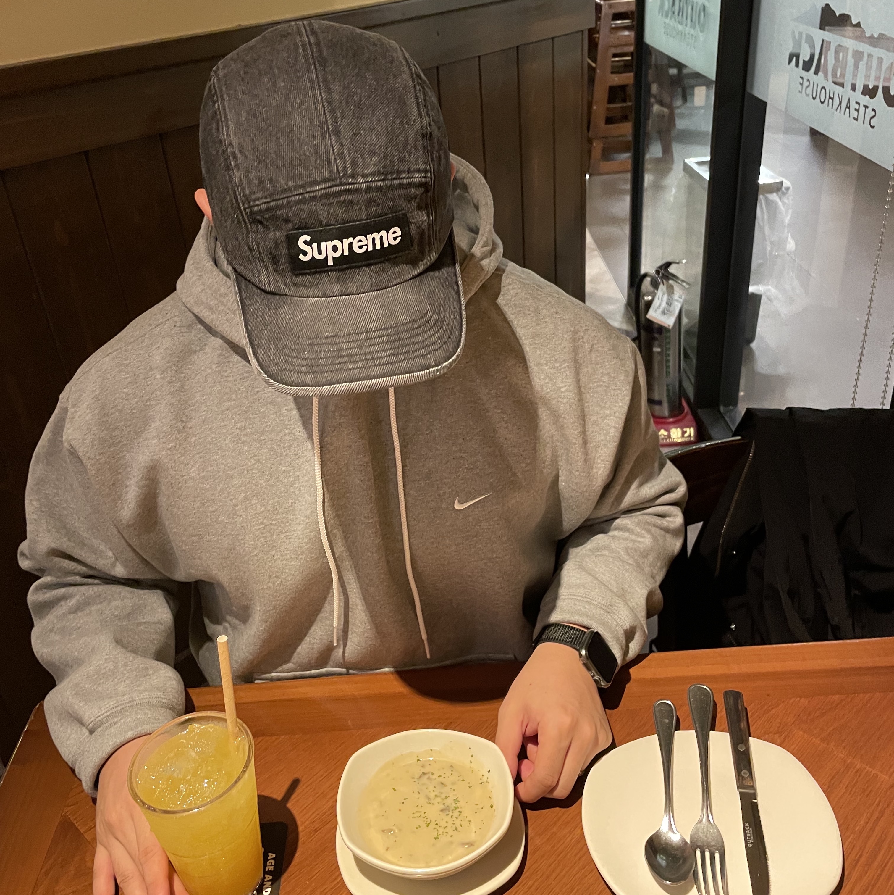 Nike NRG Solo Swoosh Fleece Hoodie Dark Grey Heather - Asia, Supreme Denim Camp Cap Black - 24SS 착용 스타일