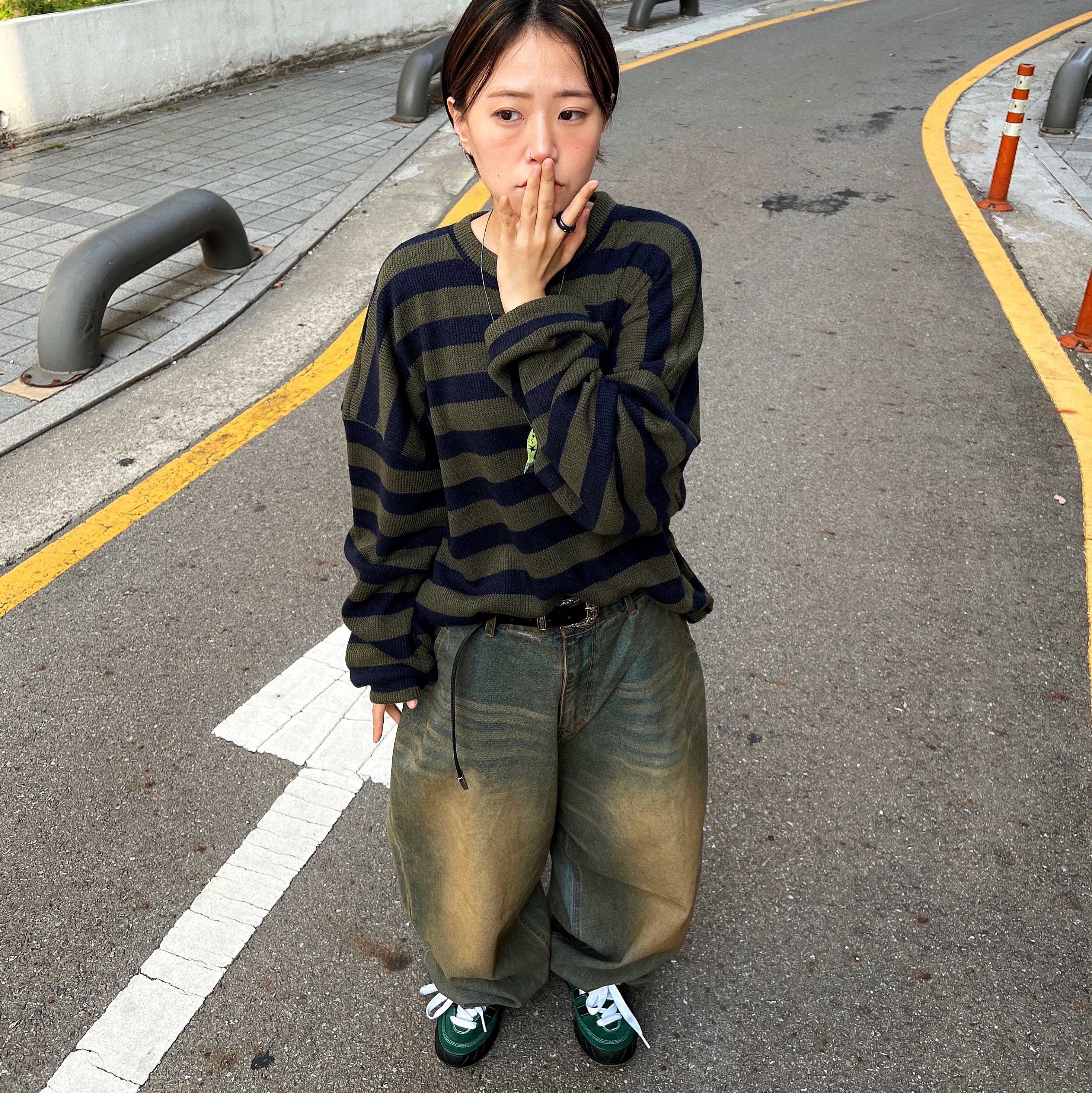 Adidas x YNuK Adimatic Dark Green Core Black 착용 스타일 - 3