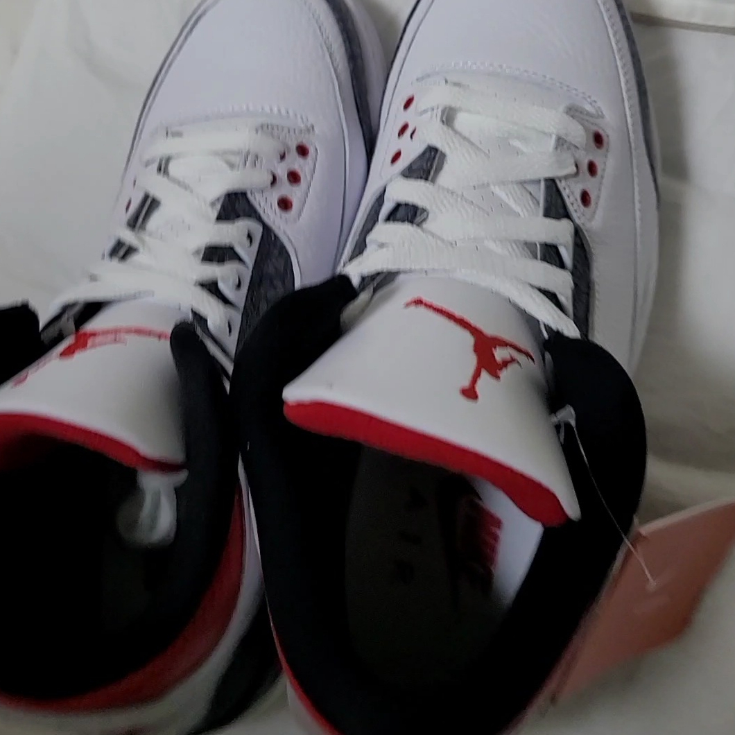 Jordan 3 Retro SE Denim Fire Red 착용 스타일