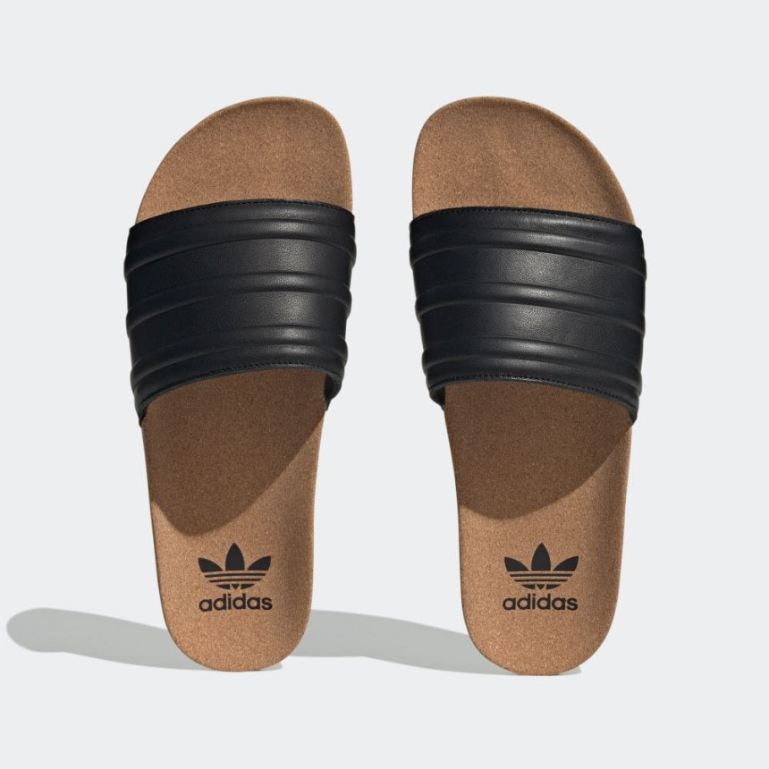 Adidas Adilette Premium Slide Core Black 착용 스타일