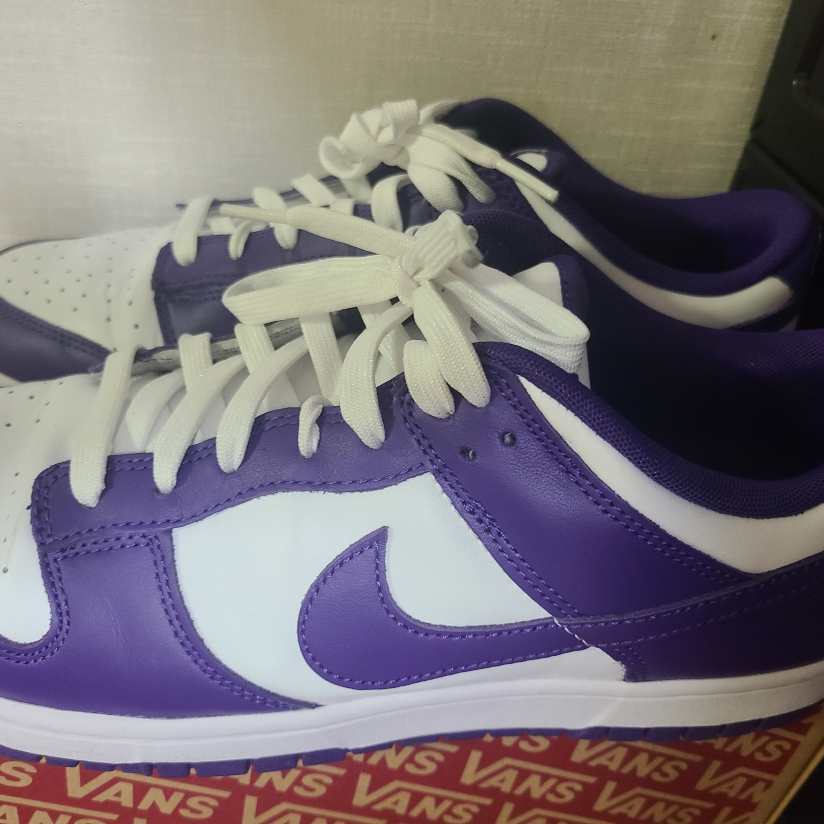 Nike Dunk Low Retro Championship Court Purple 착용 스타일