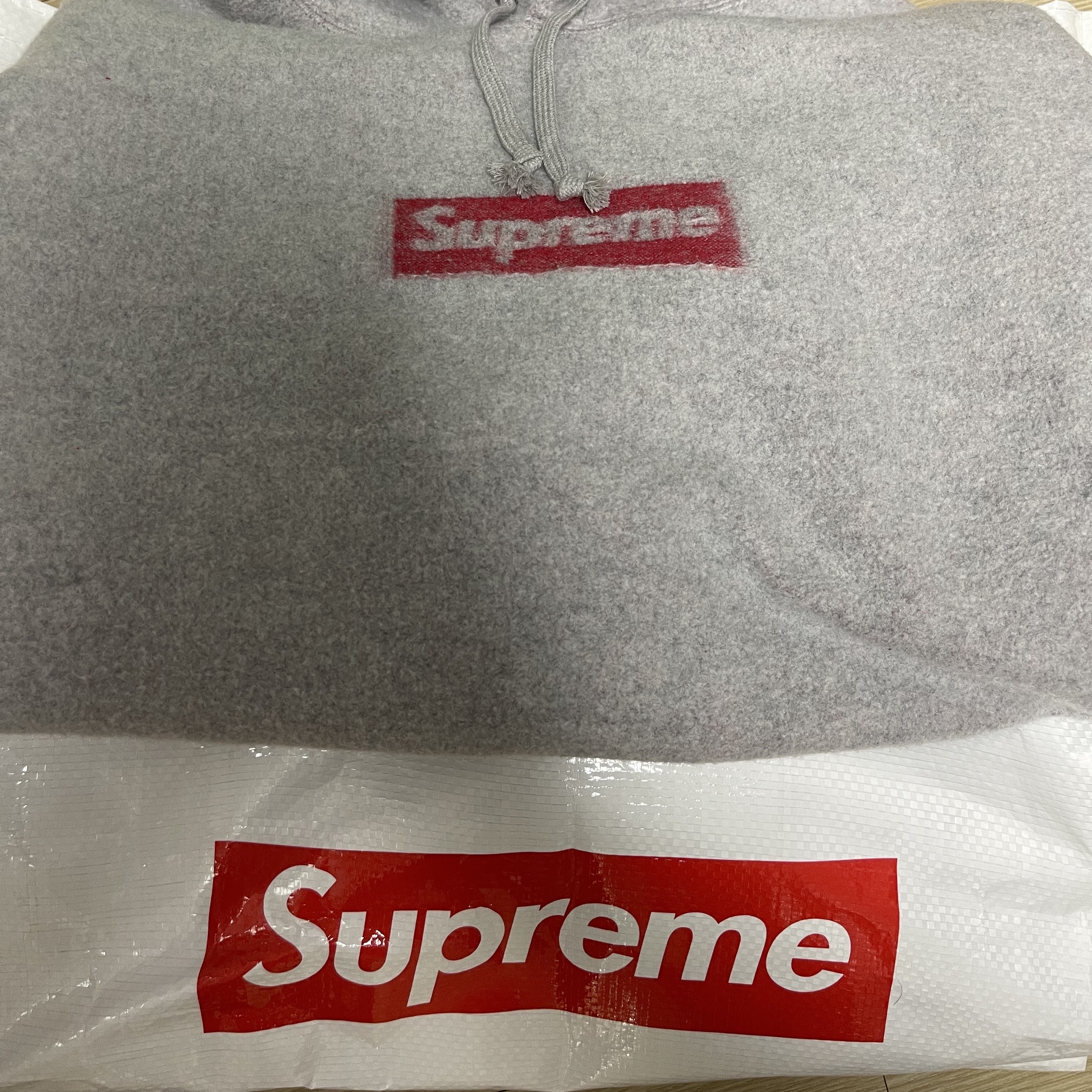 Supreme Inside Out Box Logo Hooded Sweatshirt Heather Grey - 23SS 착용 스타일