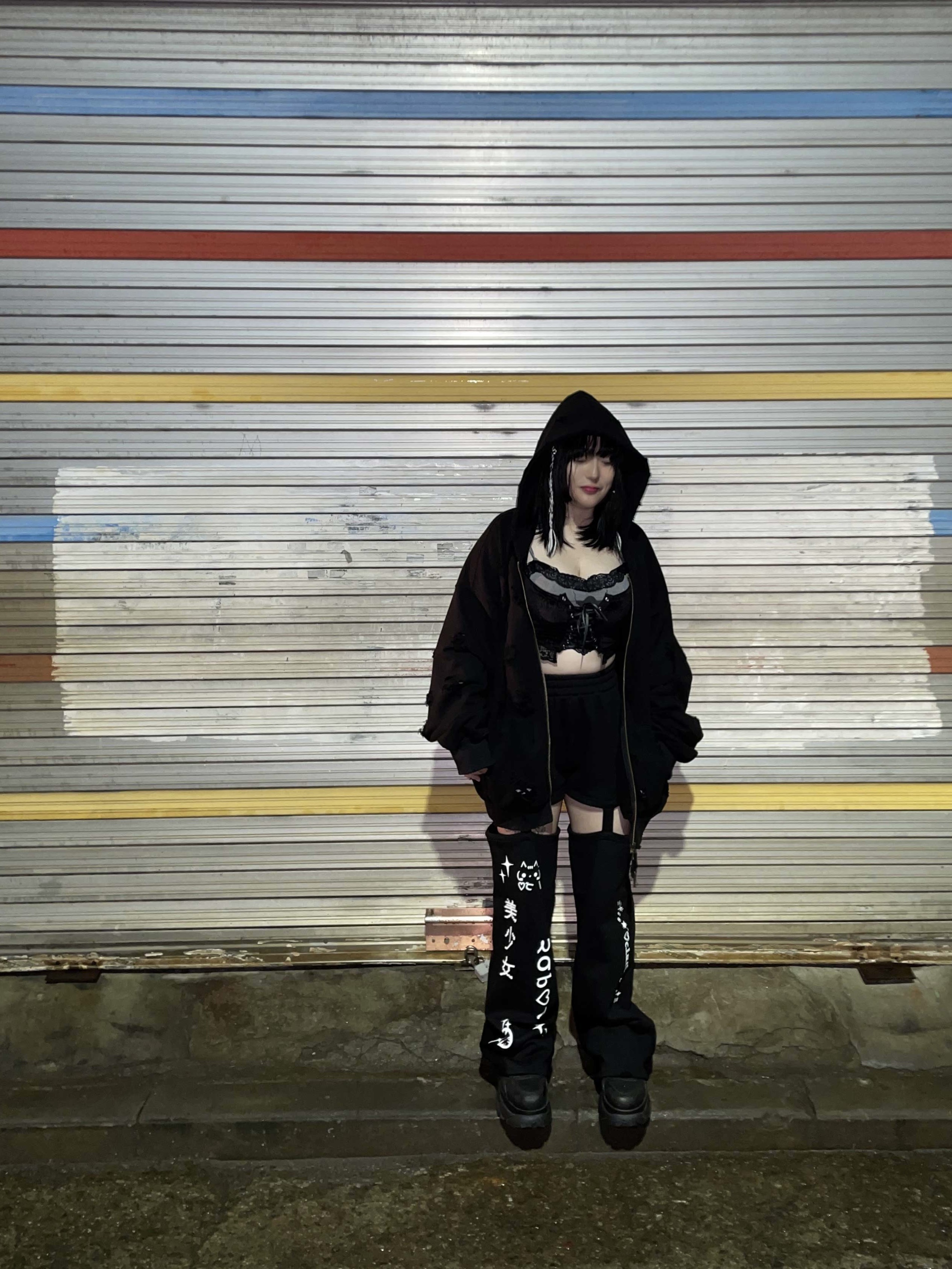 Undermycar Otter Oversized Damage-Washed Hood Zip-Up Sepia - 22FW 착용 스타일 - 1