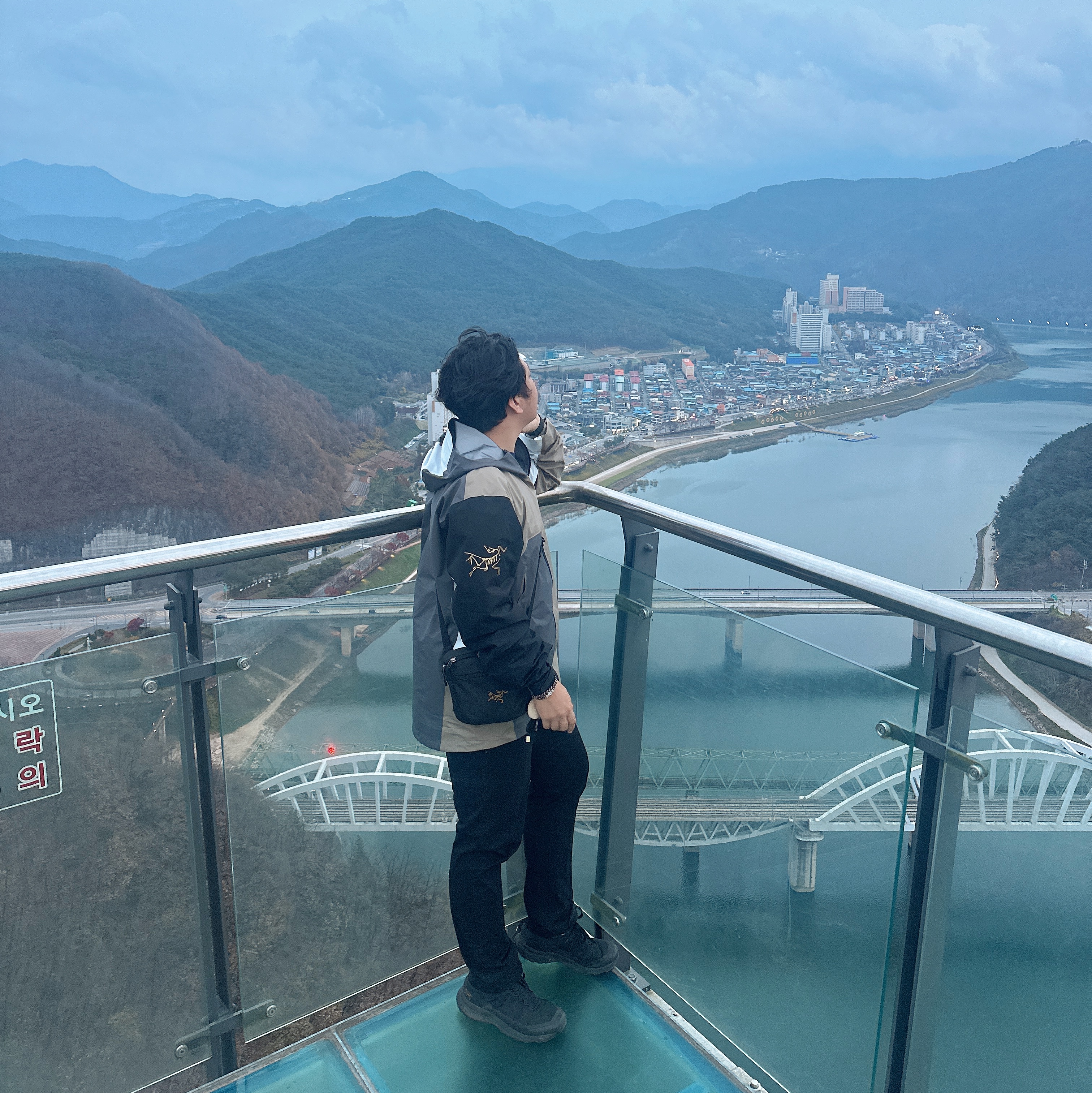 Arc'teryx x Beams Dimensions Beta Jacket Multi 착용 스타일 - 2