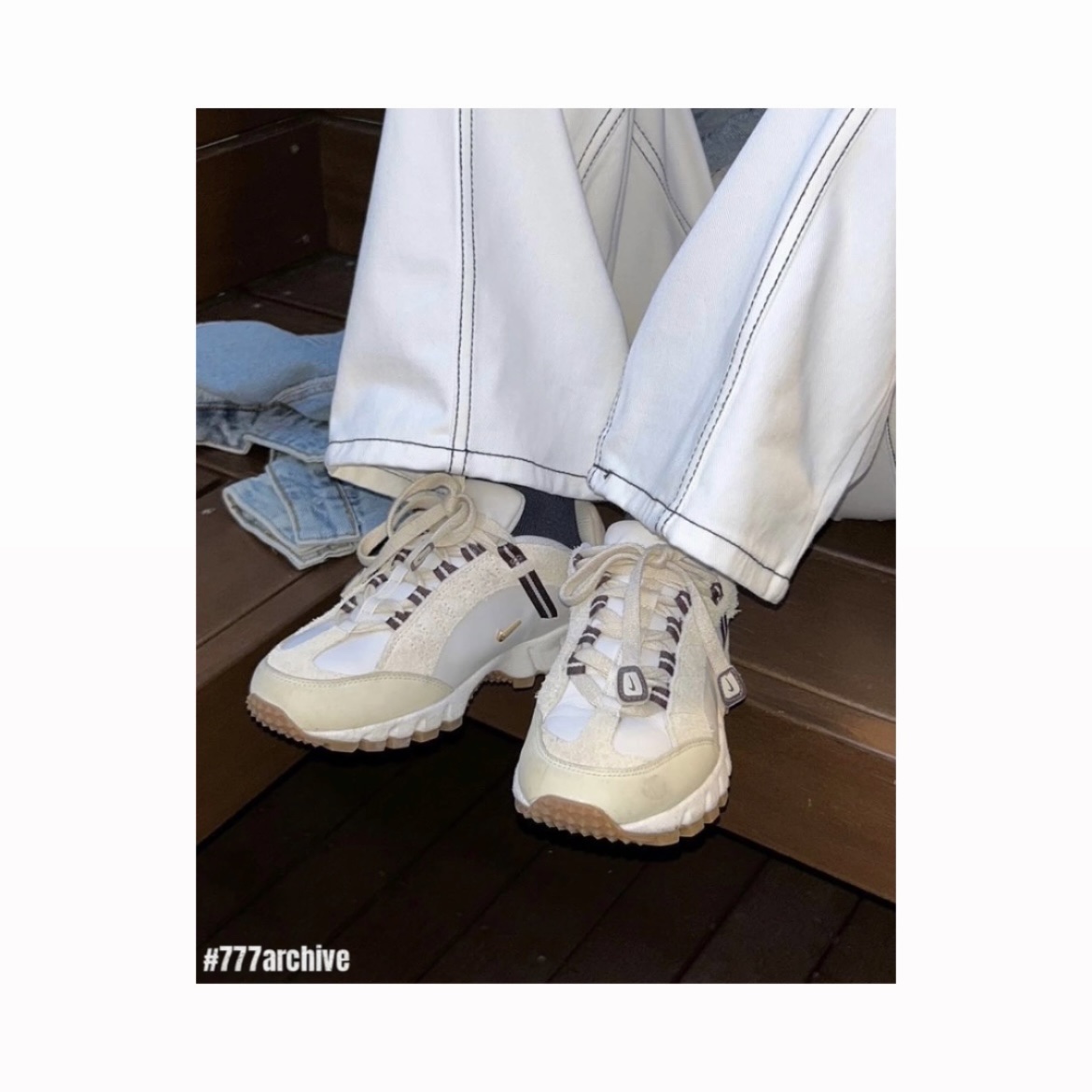 Nike x Jacquemus Air Humara LX Light Bone and Gold 착용 스타일 - 2