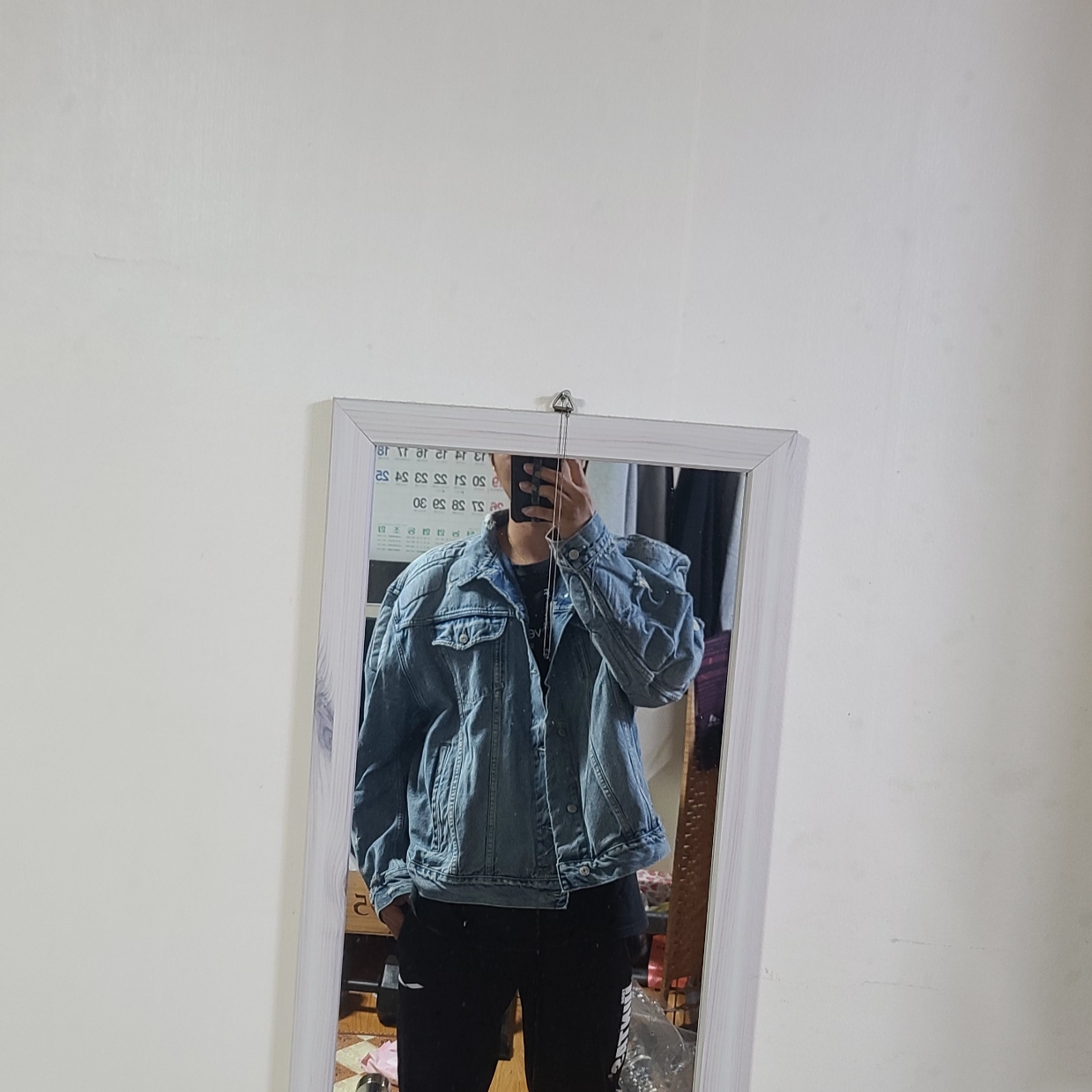 Yeezy Gap Engineered By Balenciaga Padded Denim Jacket Blue 착용 스타일 - 1