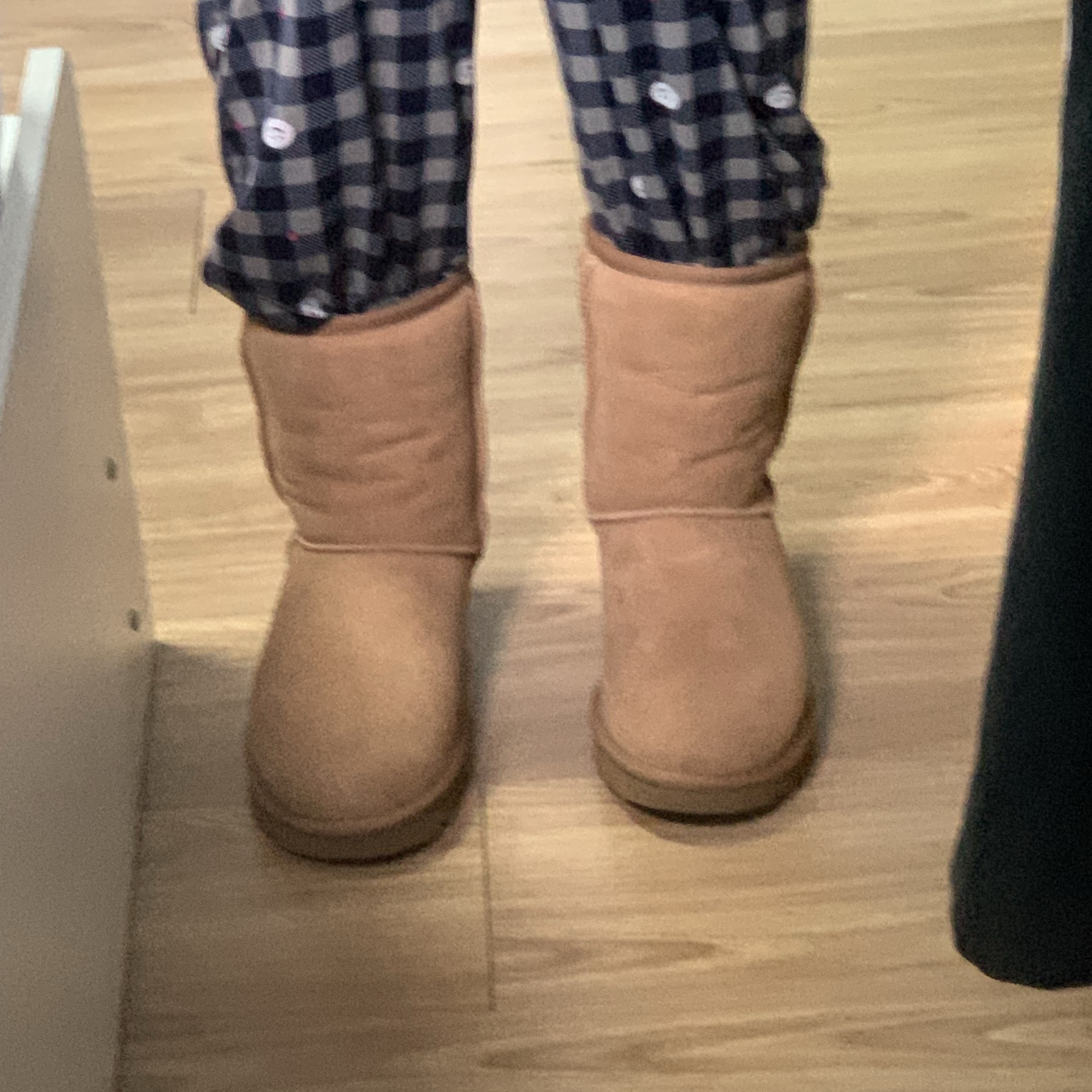 (W) UGG Classic Short II Boots Chestnut 착용 스타일 - 1