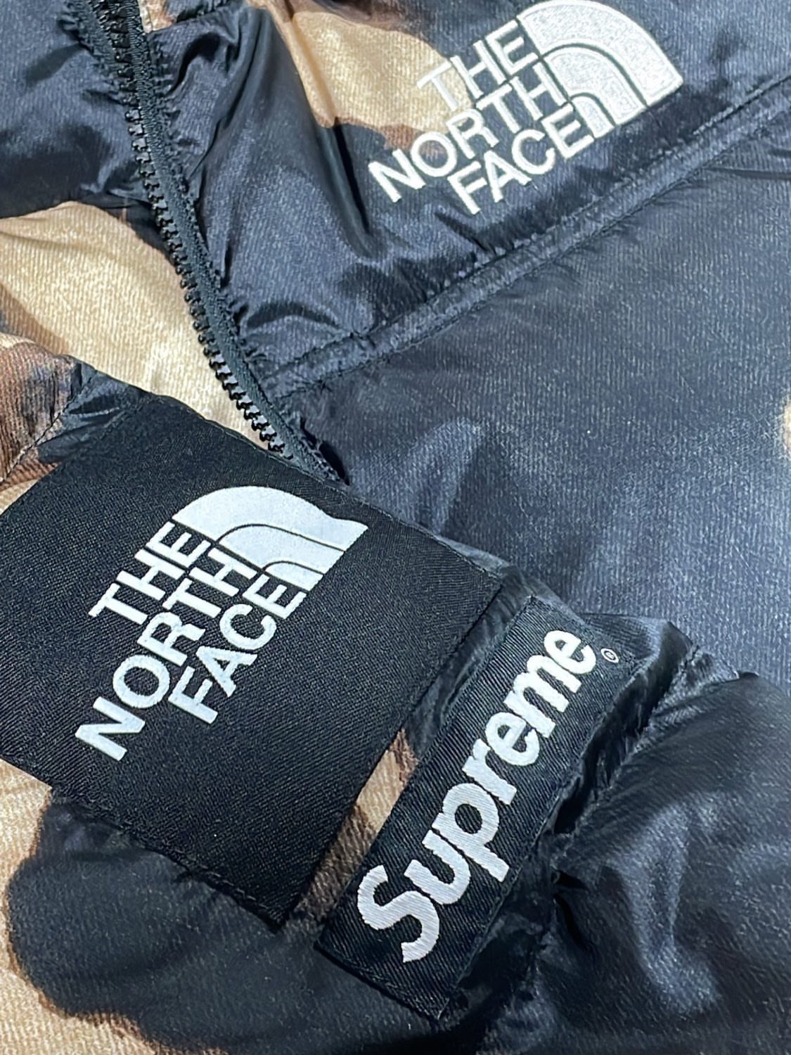 Supreme x The North Face Bleached Denim Print Nuptse Jacket Black - 21FW 착용 스타일