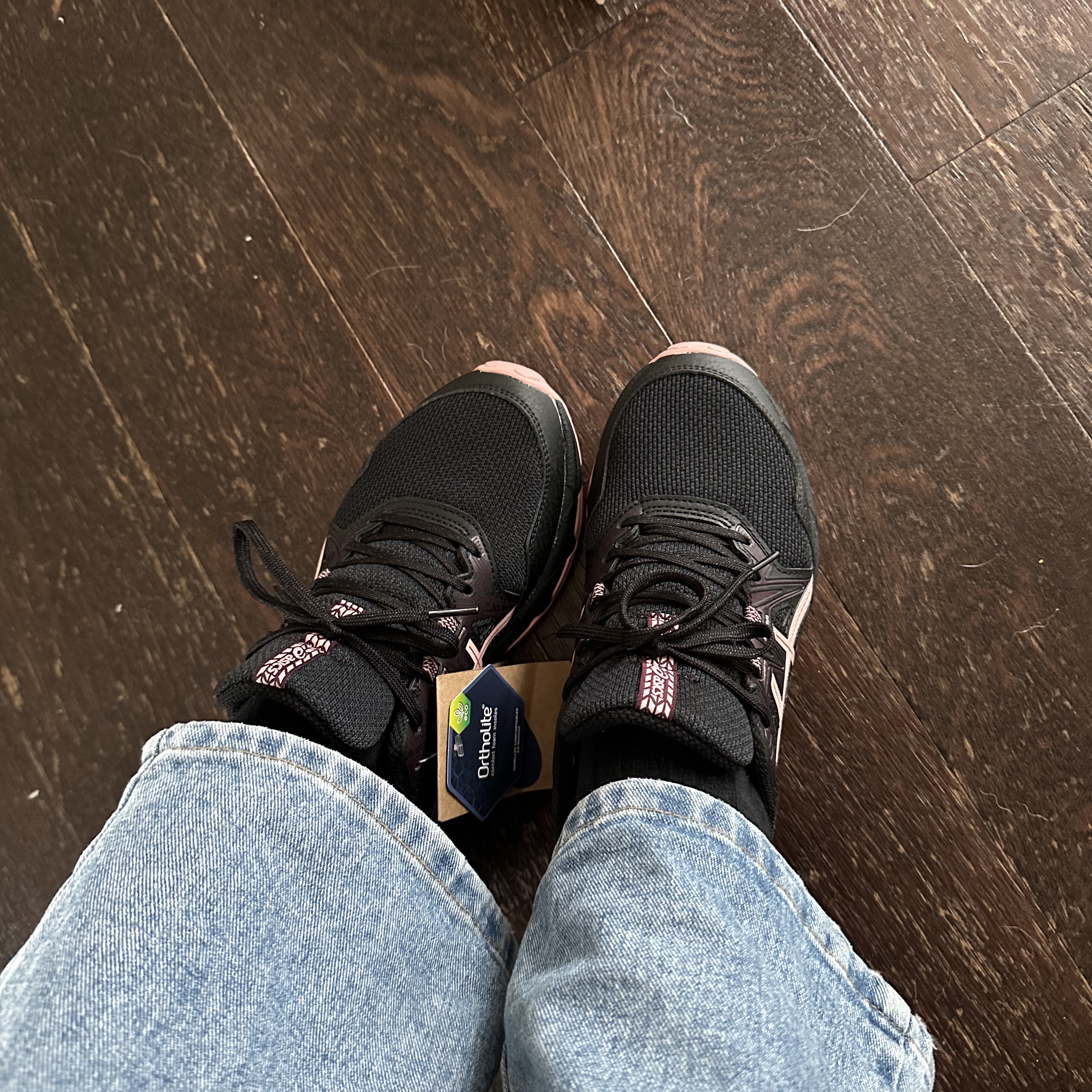 (W) Asics Gel-Venture 8 Black Frosted Rose 착용 스타일 - 1