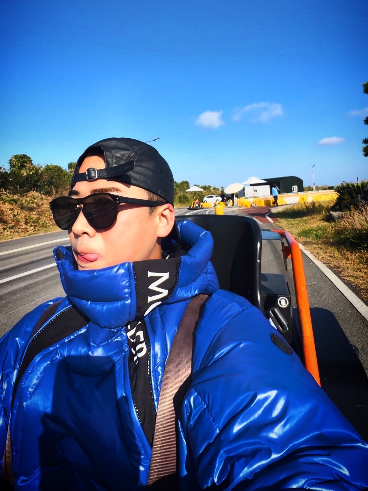 Supreme Leather Camp Cap Black - 21SS, Moncler x Adidas Chambery Short Down Jacket Blue - 23FW 착용 스타일 - 5