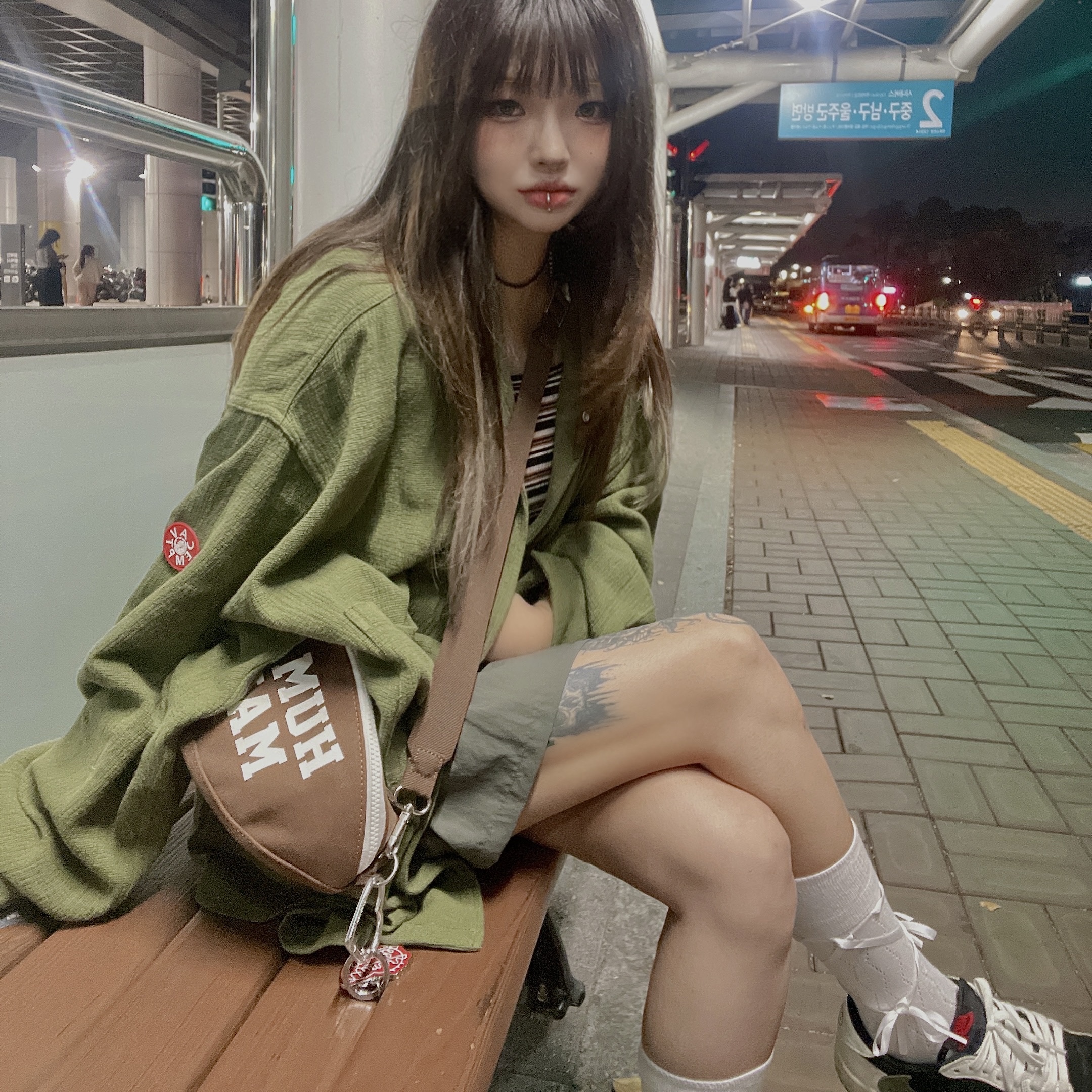 Human Made Rugby Ball Bag Brown, Human Made Heart Keyring Red 착용 스타일