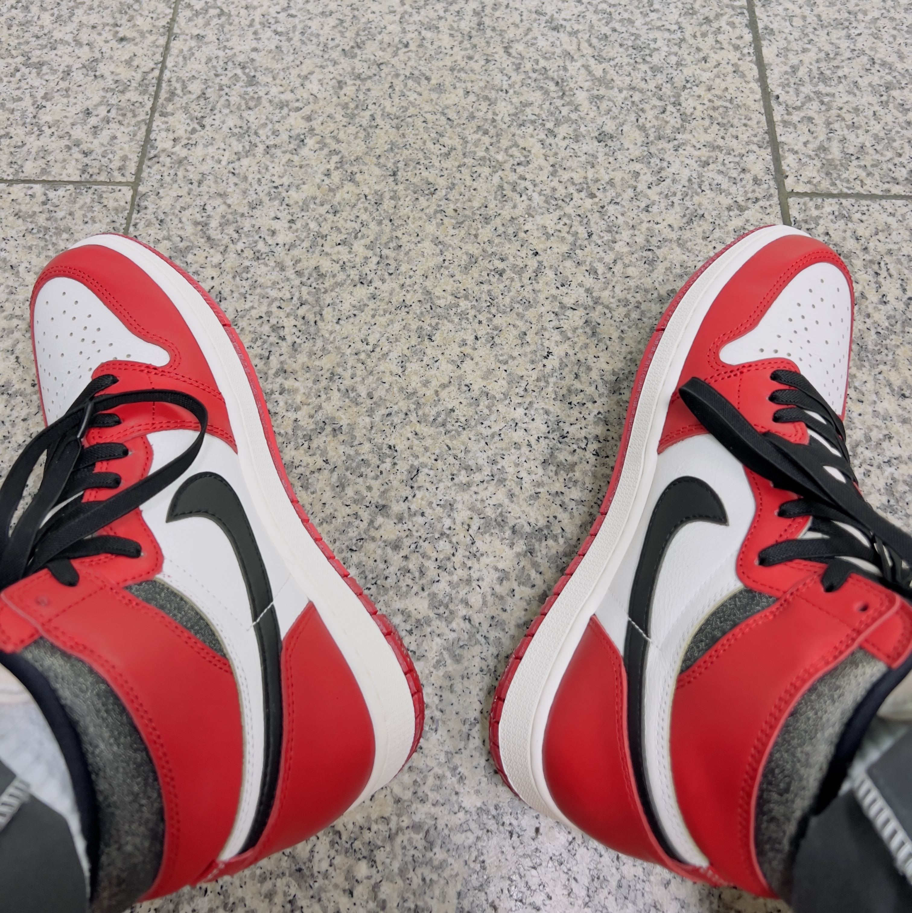Jordan 1 Retro High OG Chicago 2022 착용 스타일