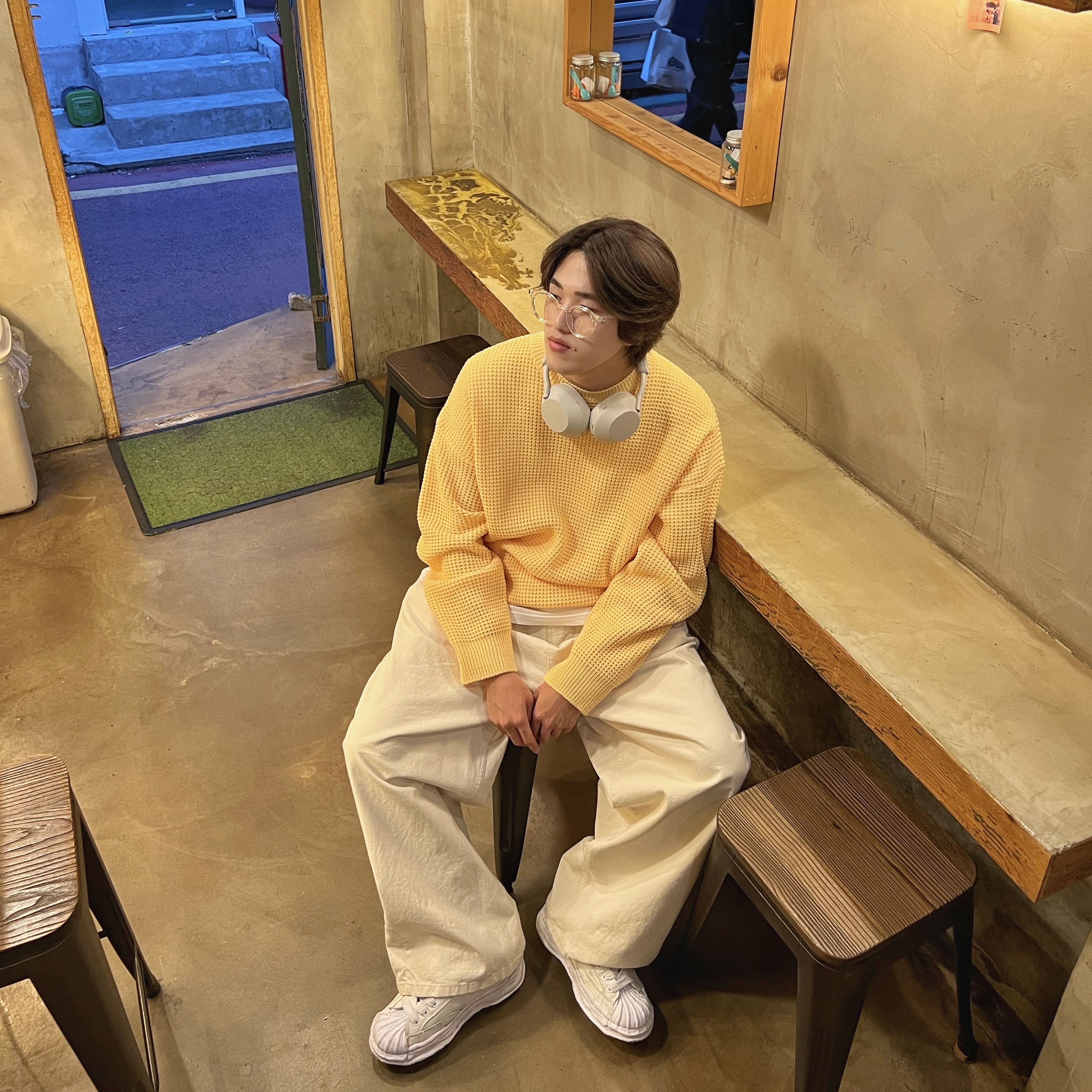 Maison Mihara Yasuhiro Blakey OG Sole Canvas Low-top Sneakers White 착용 스타일 - 1