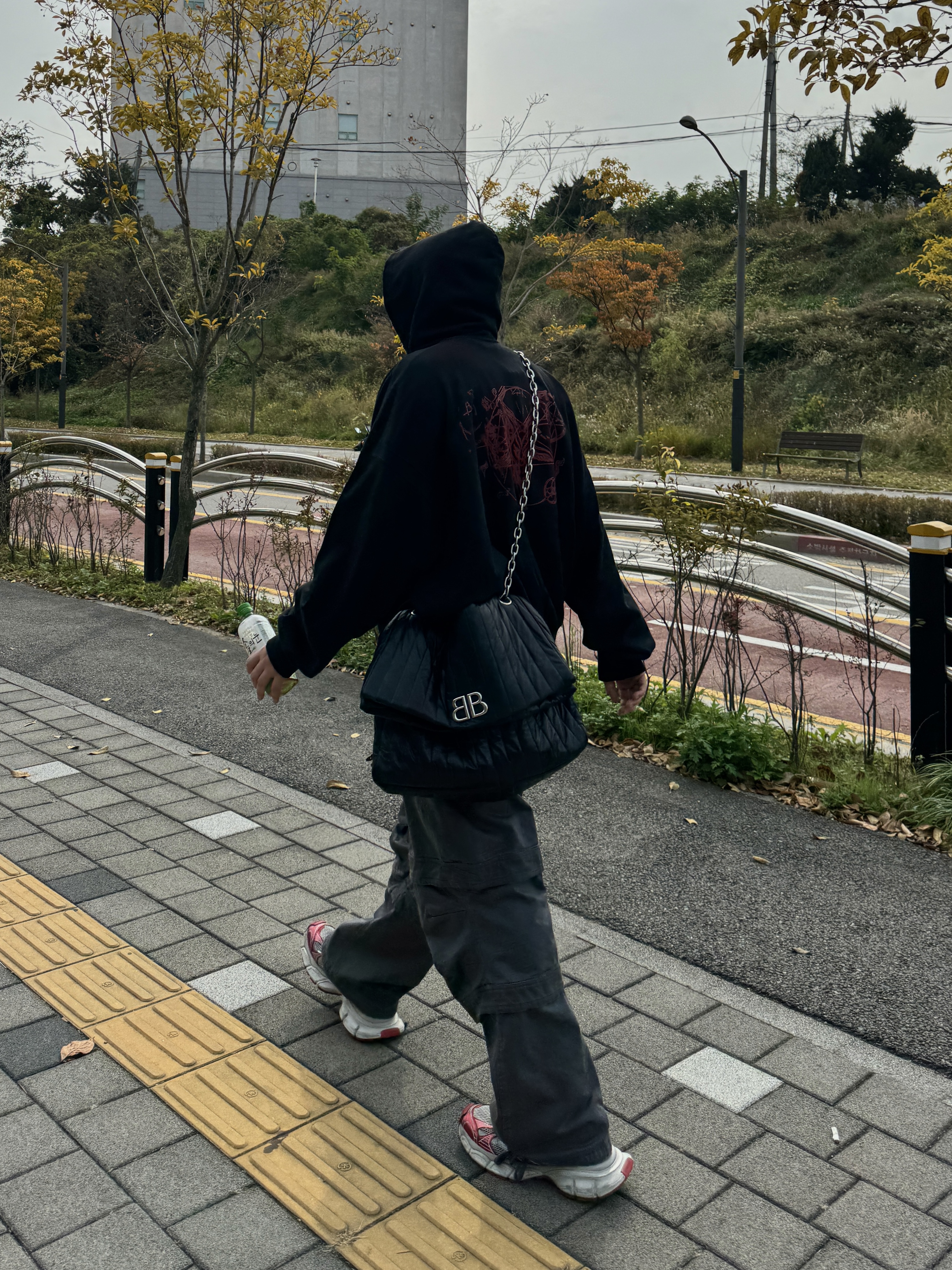 Farfromwhat Far Layered Work Pants Charcoal, Undermycar x Emostanceclub Deremo Double Logo Oversized Hoodie Toreador - 23FW 착용 스타일
