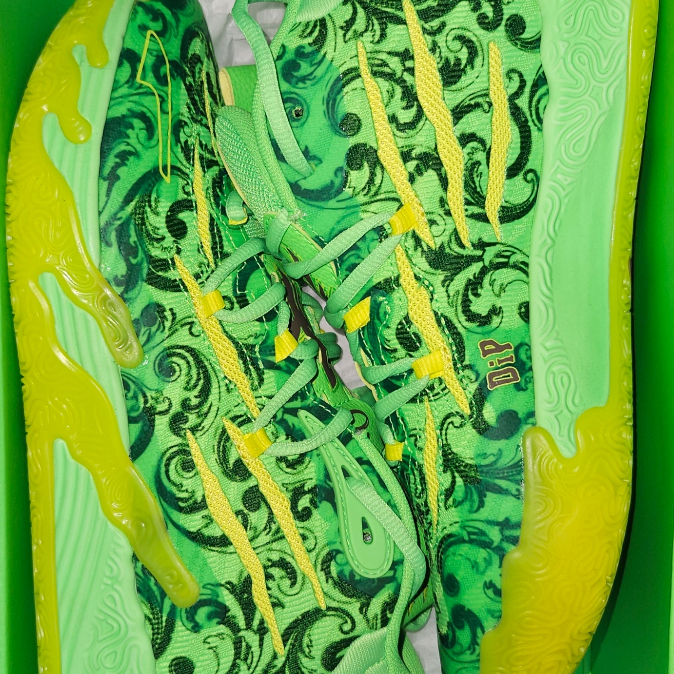 Puma MB.03 Lamelo Ball Fluro Green Fluro Yellow 착용 스타일 - 1