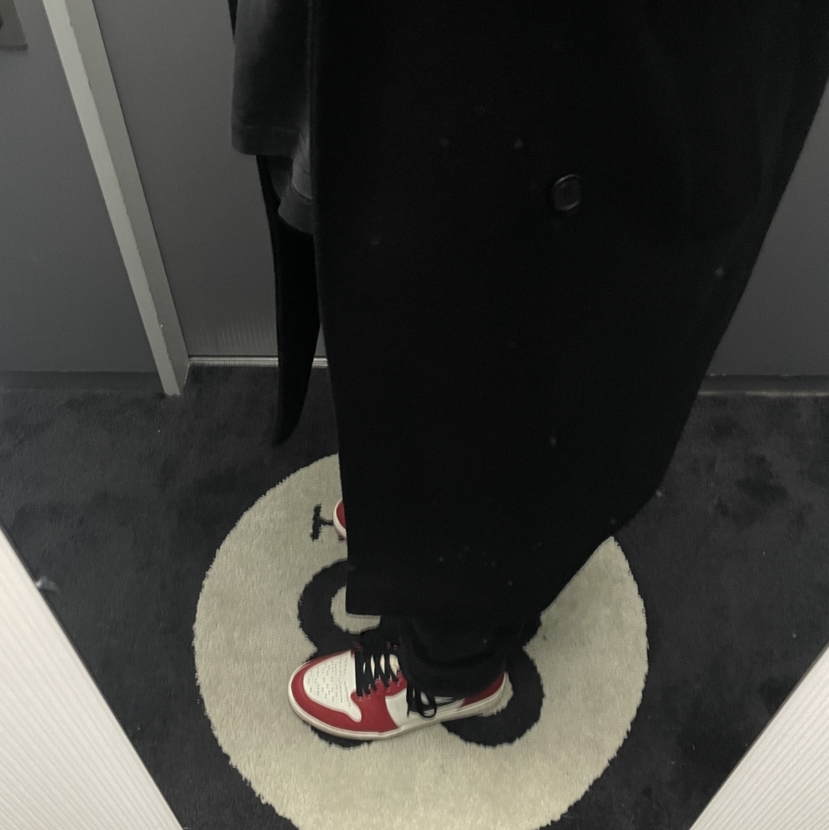 Jordan 1 Retro High OG Chicago 2022, Stussy Dice Quilted Liner Jacket Olive 착용 스타일 - 3