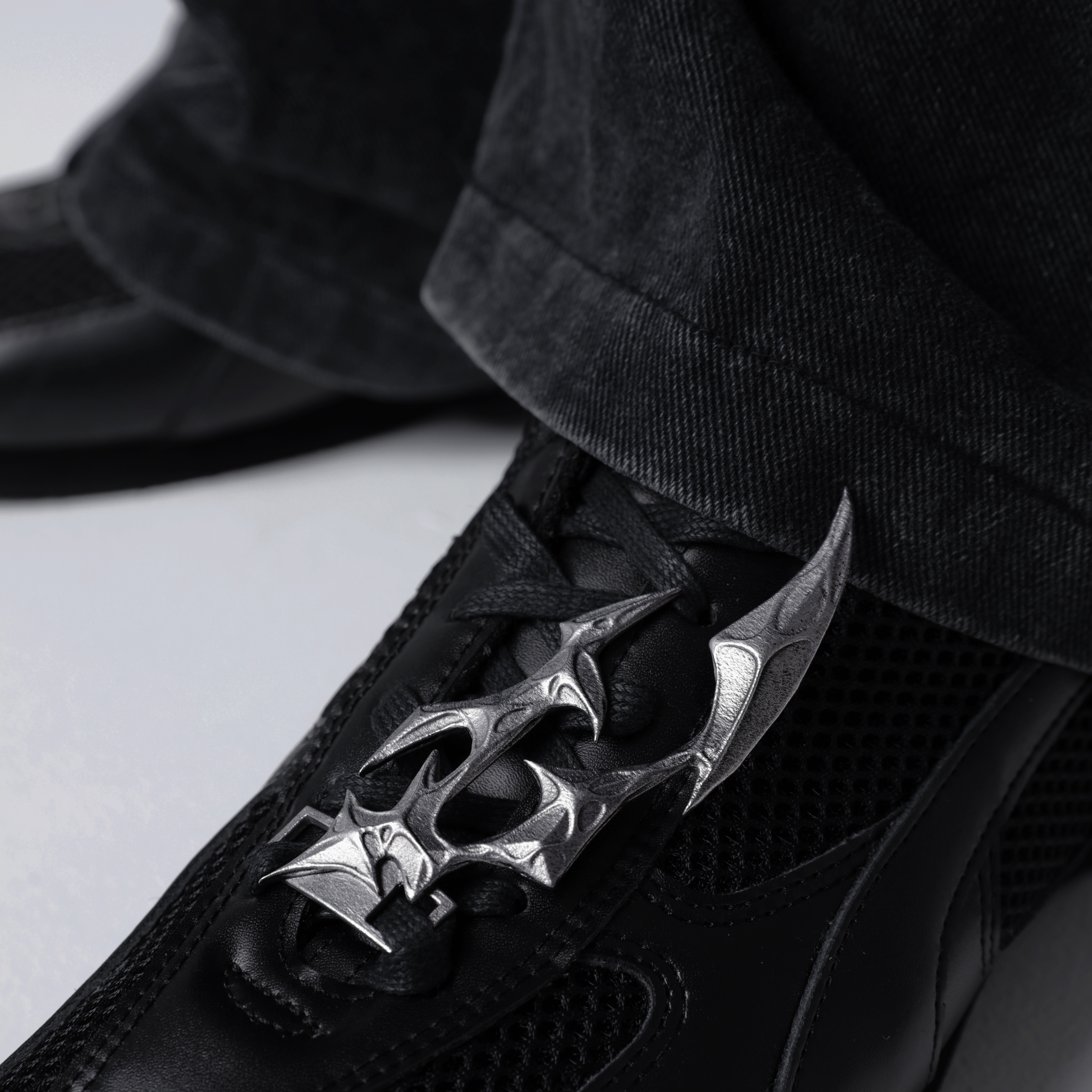 Test Artifact TASH Dubre 004 Steel 착용 스타일