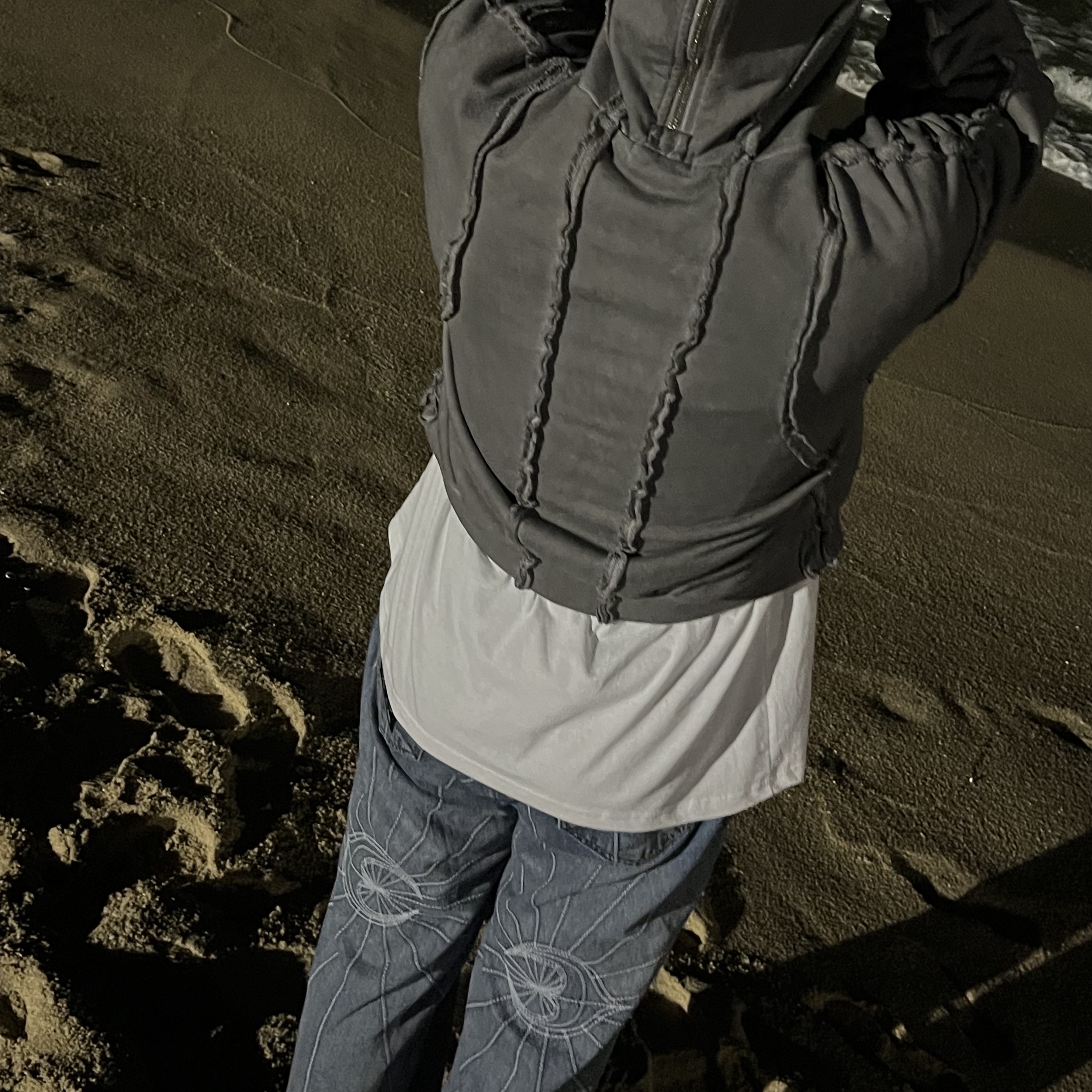 Thug Club Gladiator Hoodie Grey, Thug Club Chain Stitch Denim Pants Blue 착용 스타일 - 2