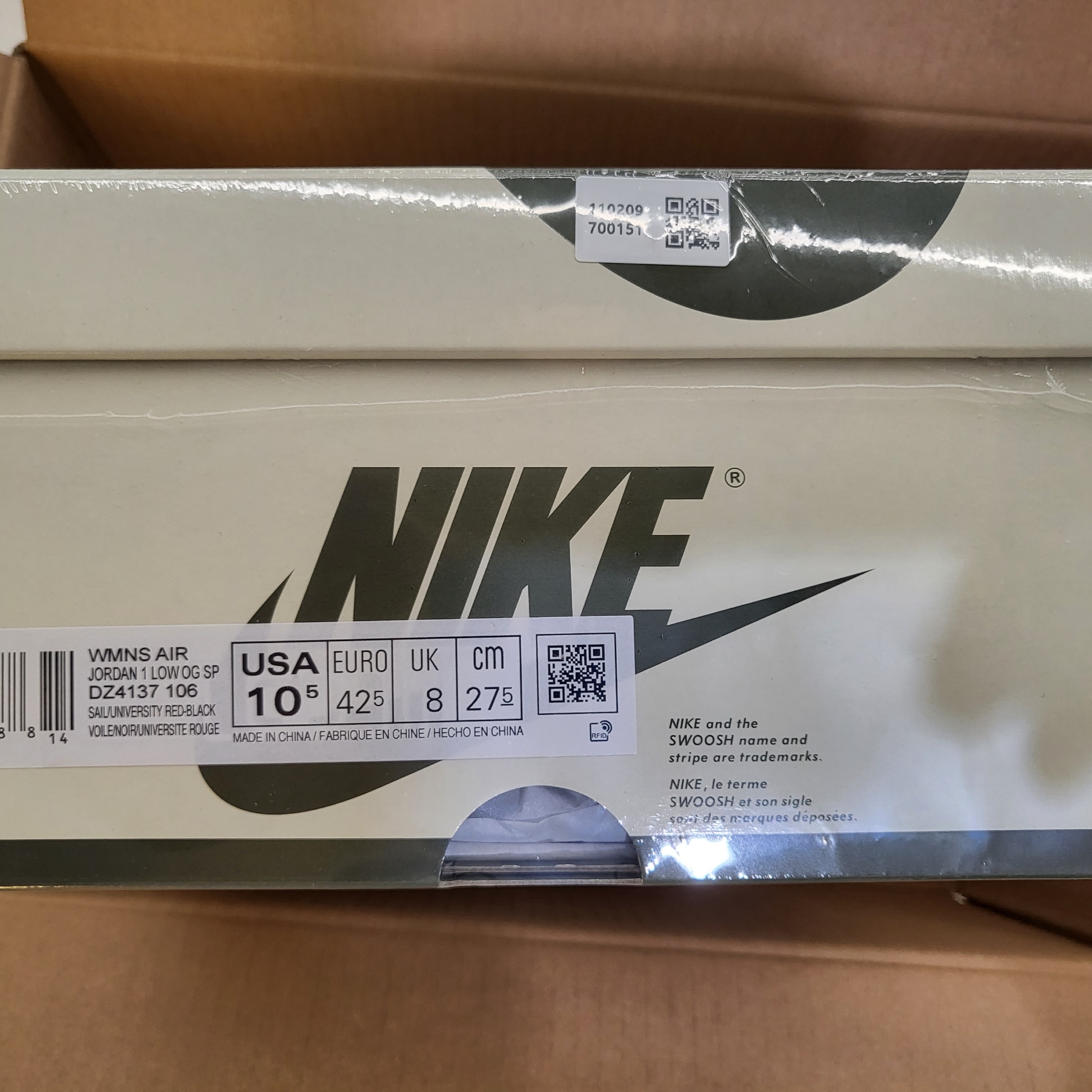 (W) Jordan 1 x Travis Scott Retro Low OG SP Medium Olive, Jordan 1 x Travis Scott Retro Low OG SP Sail and Ridgerock 착용 스타일 - 2