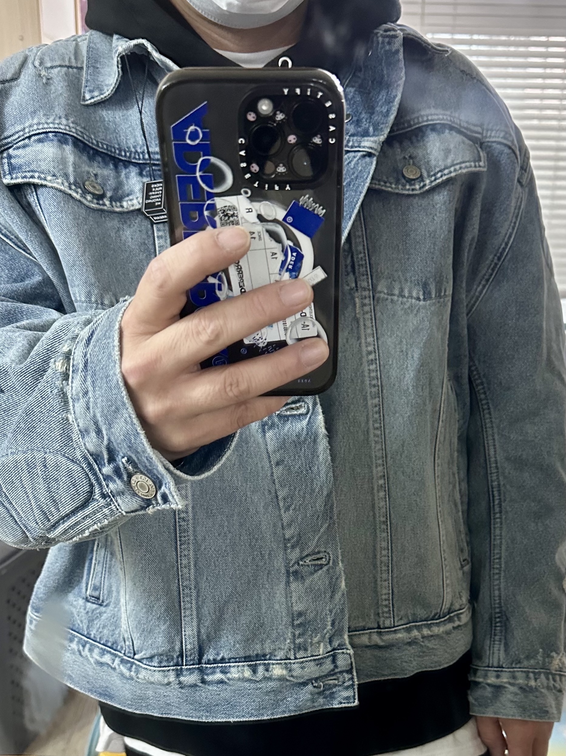 Yeezy Gap Engineered By Balenciaga Padded Denim Jacket Blue, Supreme Cross Box Logo Hooded Sweatshirt Black - 20FW 착용 스타일 - 2