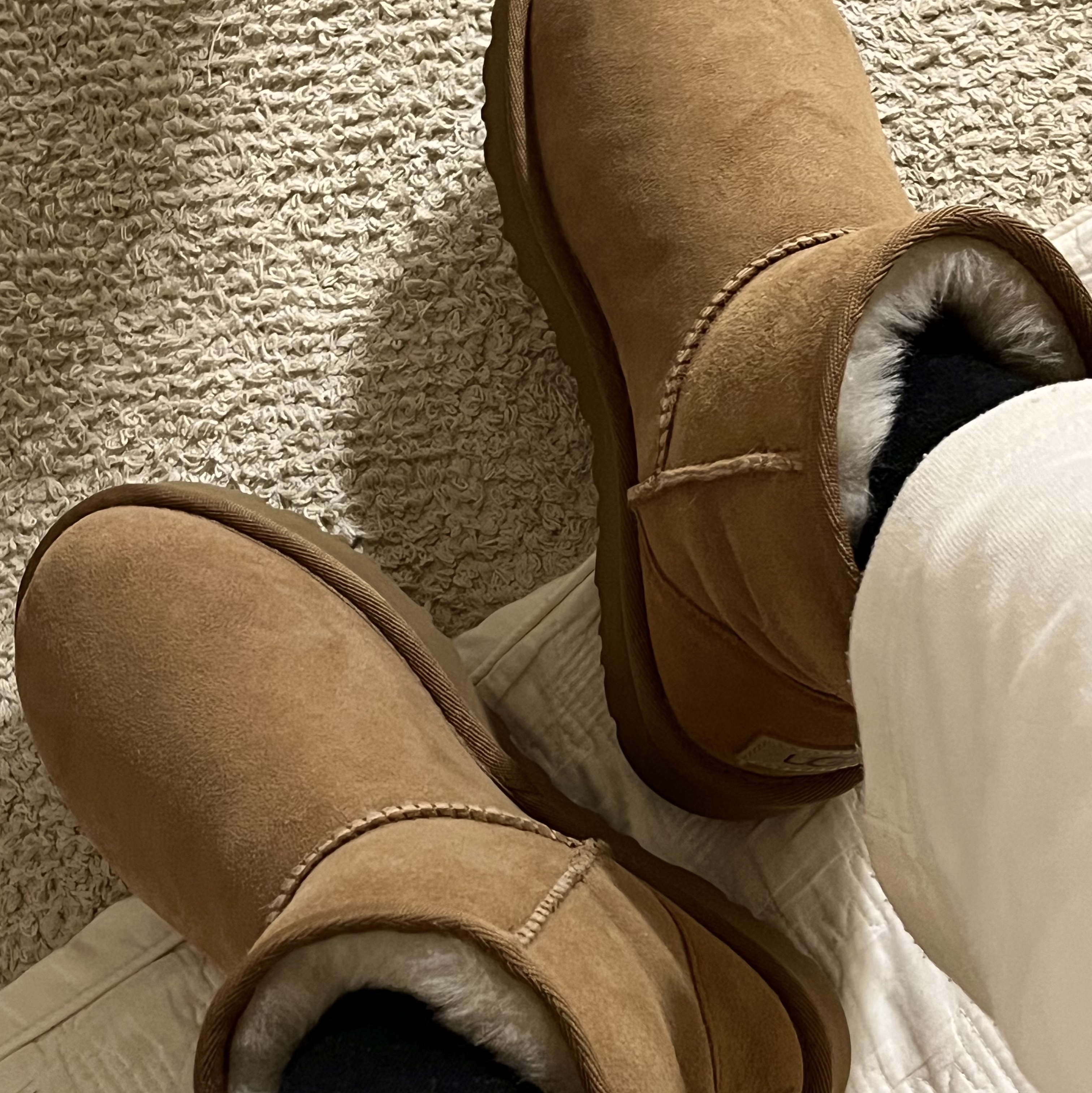 (W) UGG Classic Mini II Boots Chestnut 착용 스타일 - 2