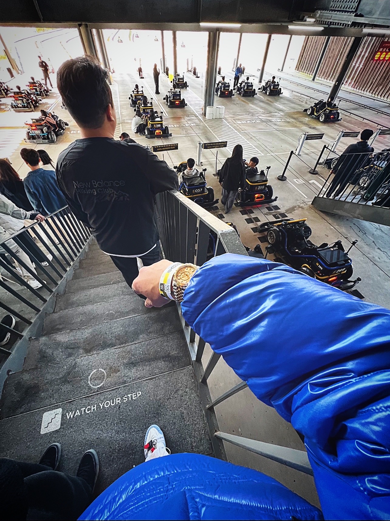Supreme Leather Camp Cap Black - 21SS, Moncler x Adidas Chambery Short Down Jacket Blue - 23FW 착용 스타일 - 3