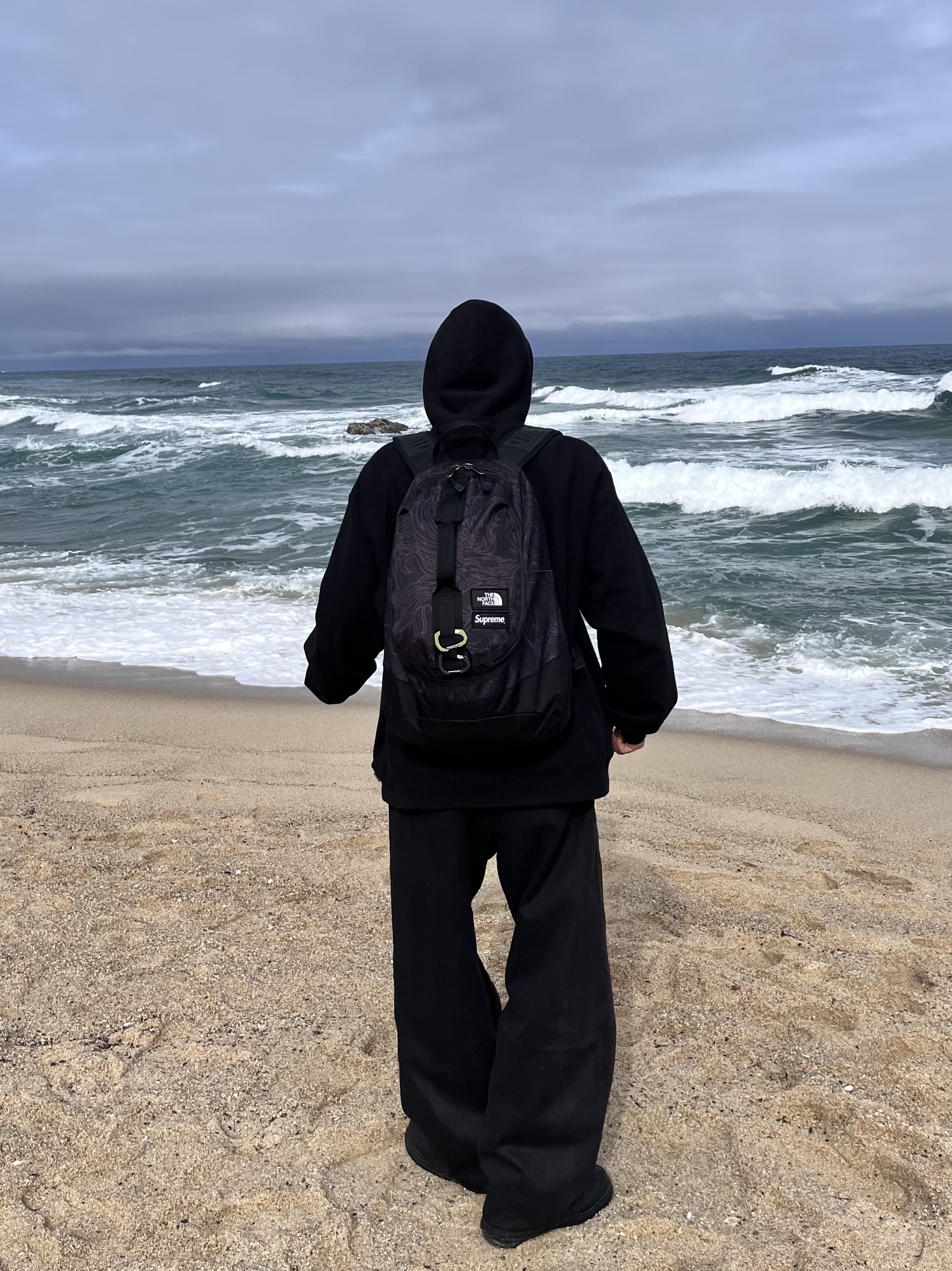 Supreme x The North Face Steep Tech Backpack Black Dragon - 22FW, Nike Air Force 1 Mid '07 Black 착용 스타일
