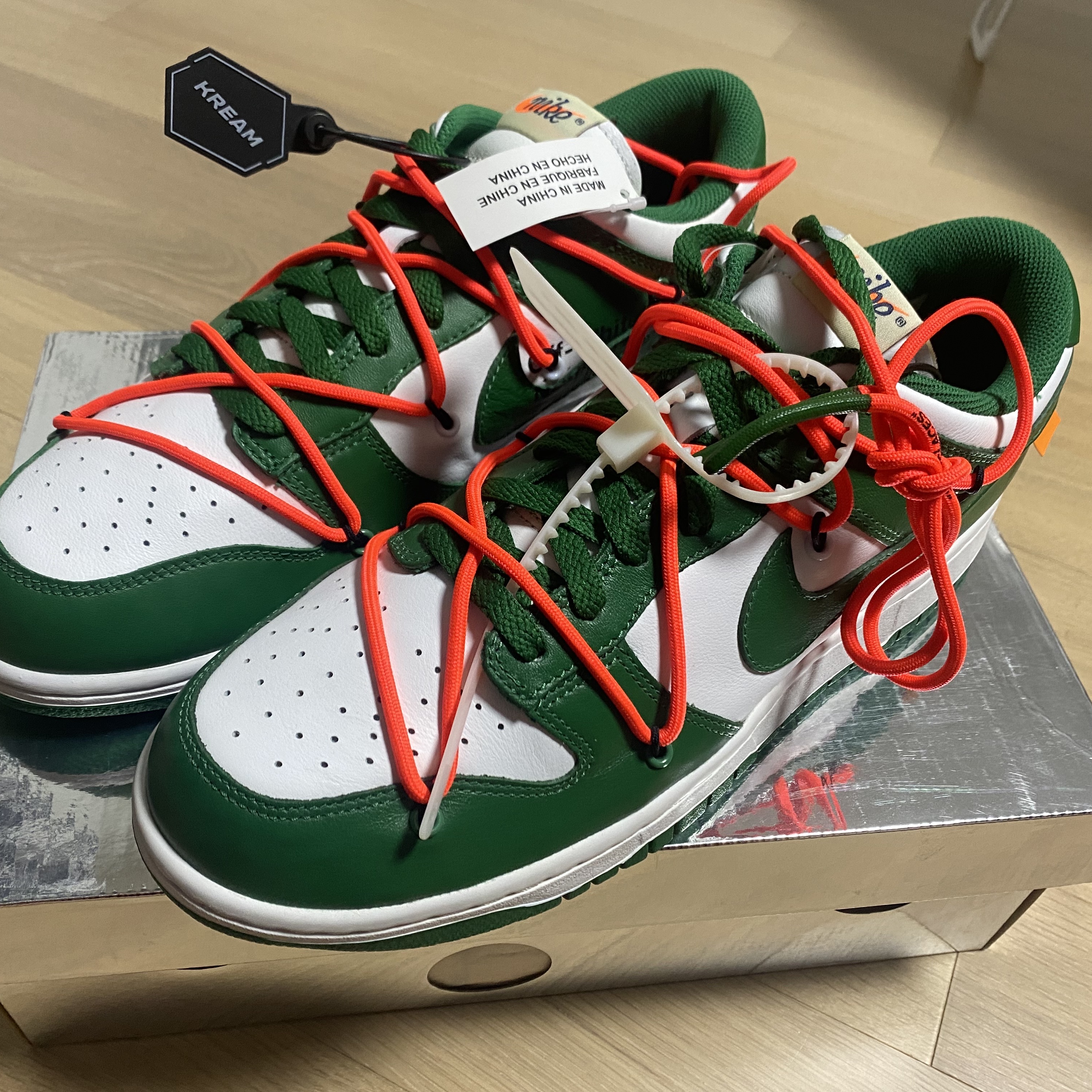 Nike x Off-White Dunk Low Pine Green 착용 스타일 - 2