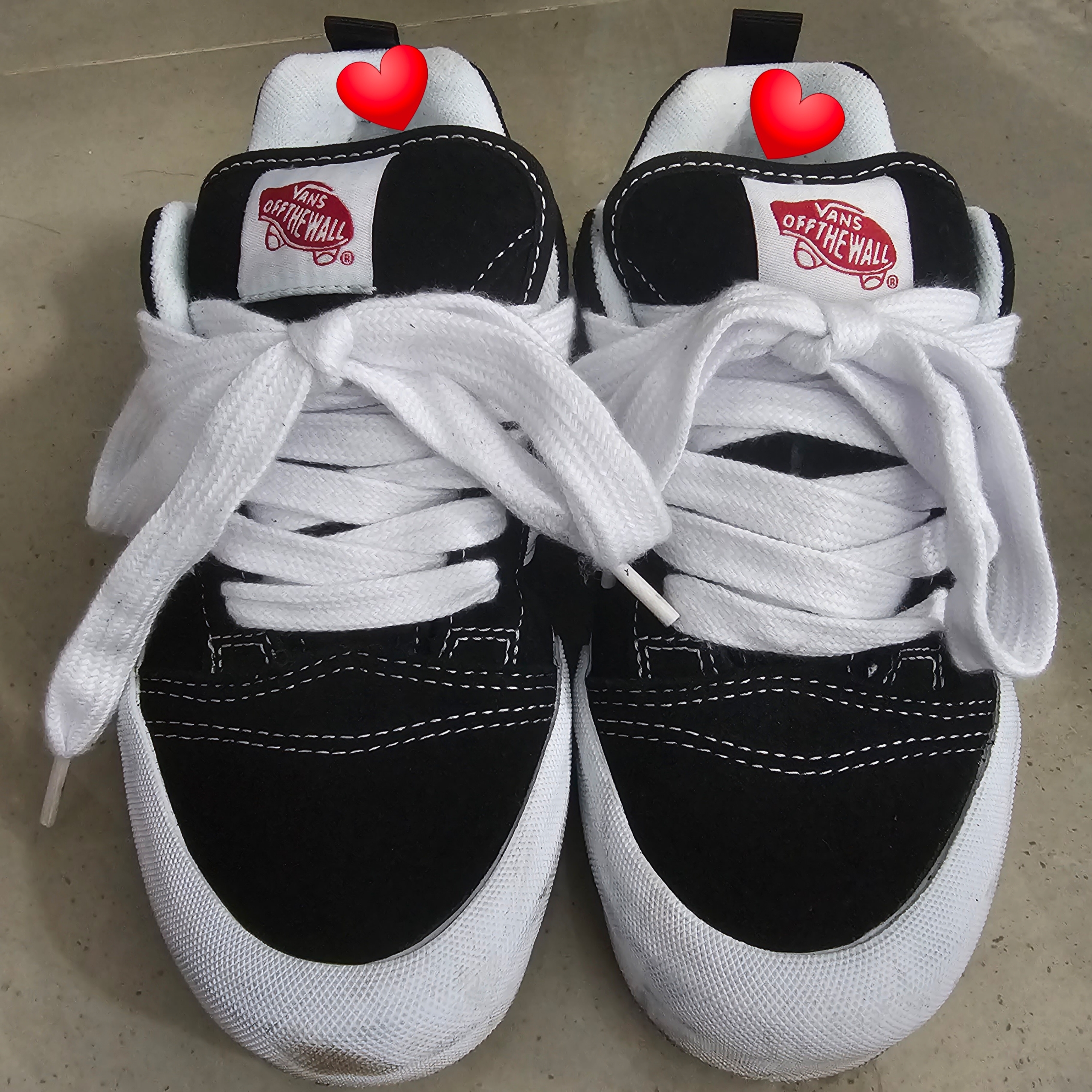 Vans Knu-Skool Black True White 착용 스타일