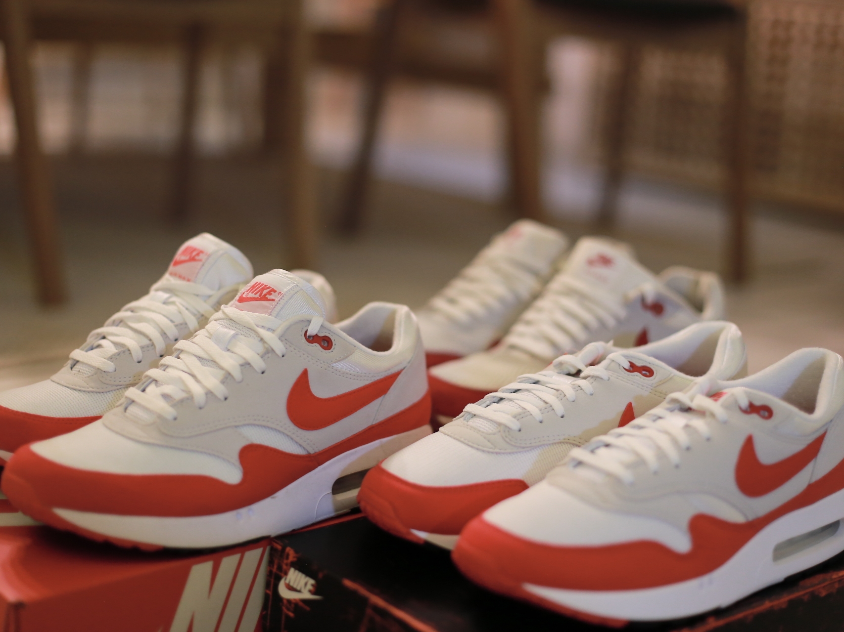 Nike Air Max 1 Varsity Red Ultra Essential 2015, Nike Air Max 1 '86 Original Golf White University Red 착용 스타일 - 4