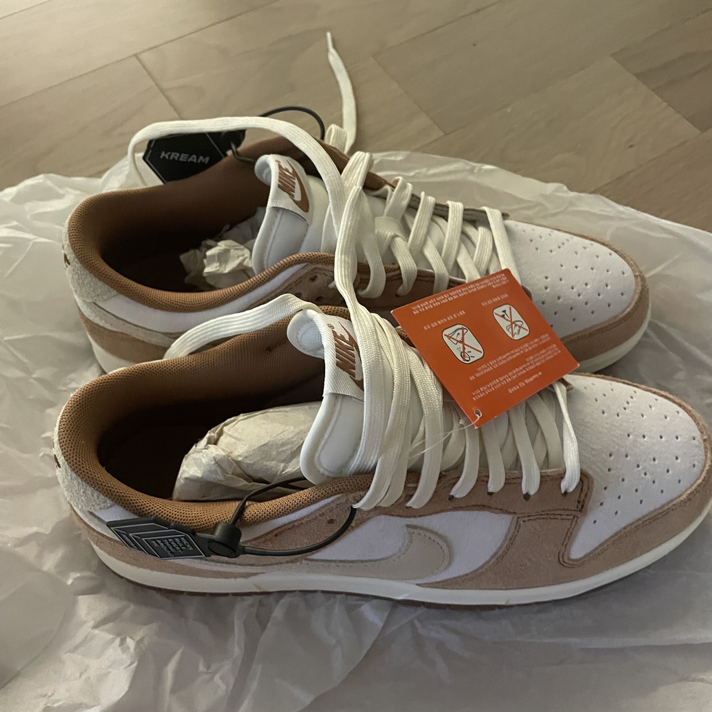 Nike Dunk Low Pro Premium Medium Curry 착용 스타일 - 4