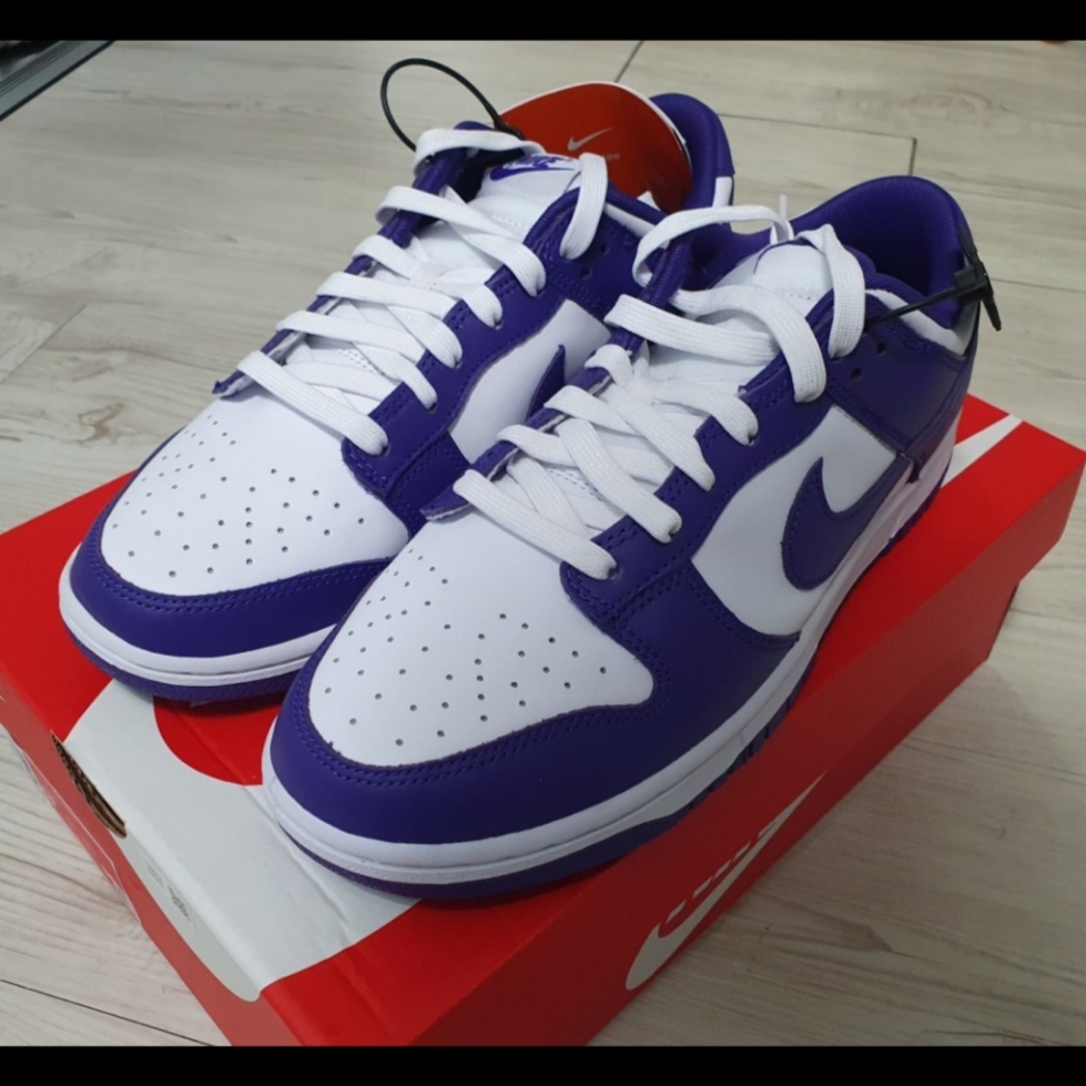 Nike Dunk Low Retro Championship Court Purple 착용 스타일 - 2