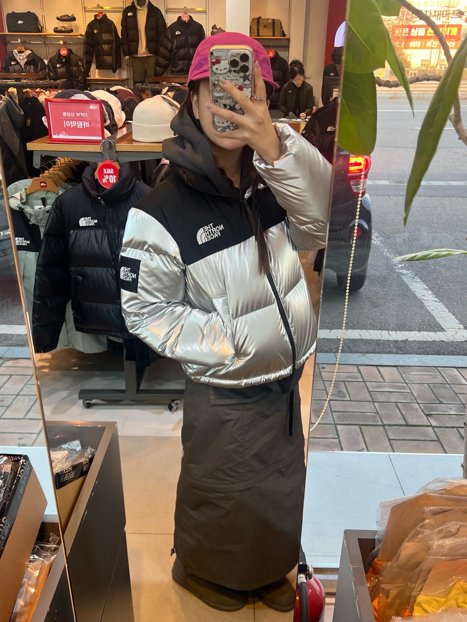 (W) The North Face White Label Novelty Nuptse Down Jacket Silver, Supreme Waxed Cotton Camp Cap Magenta - 23FW 착용 스타일