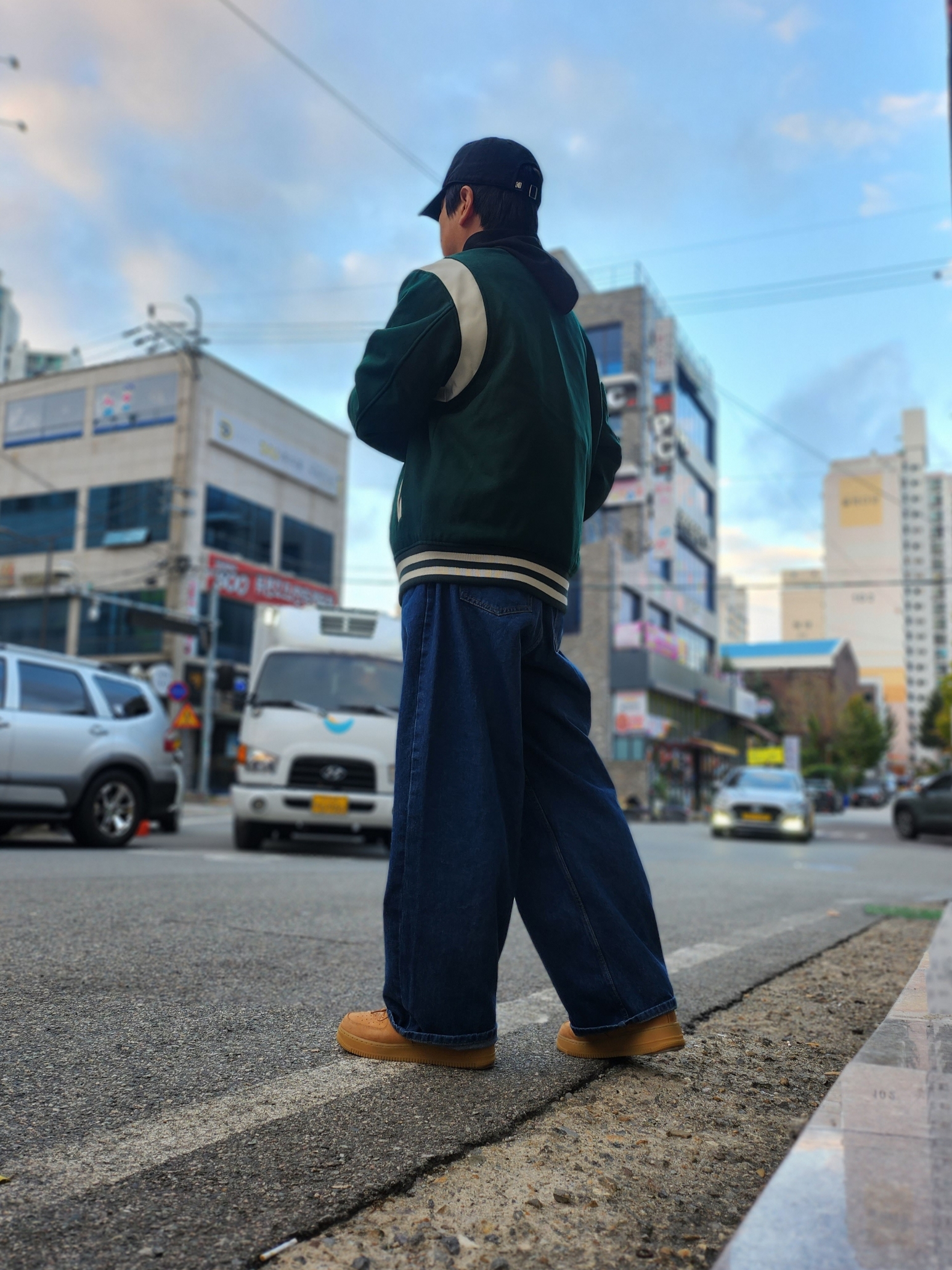 Nike Air Force 1 '07 WB Flax 착용 스타일 - 3