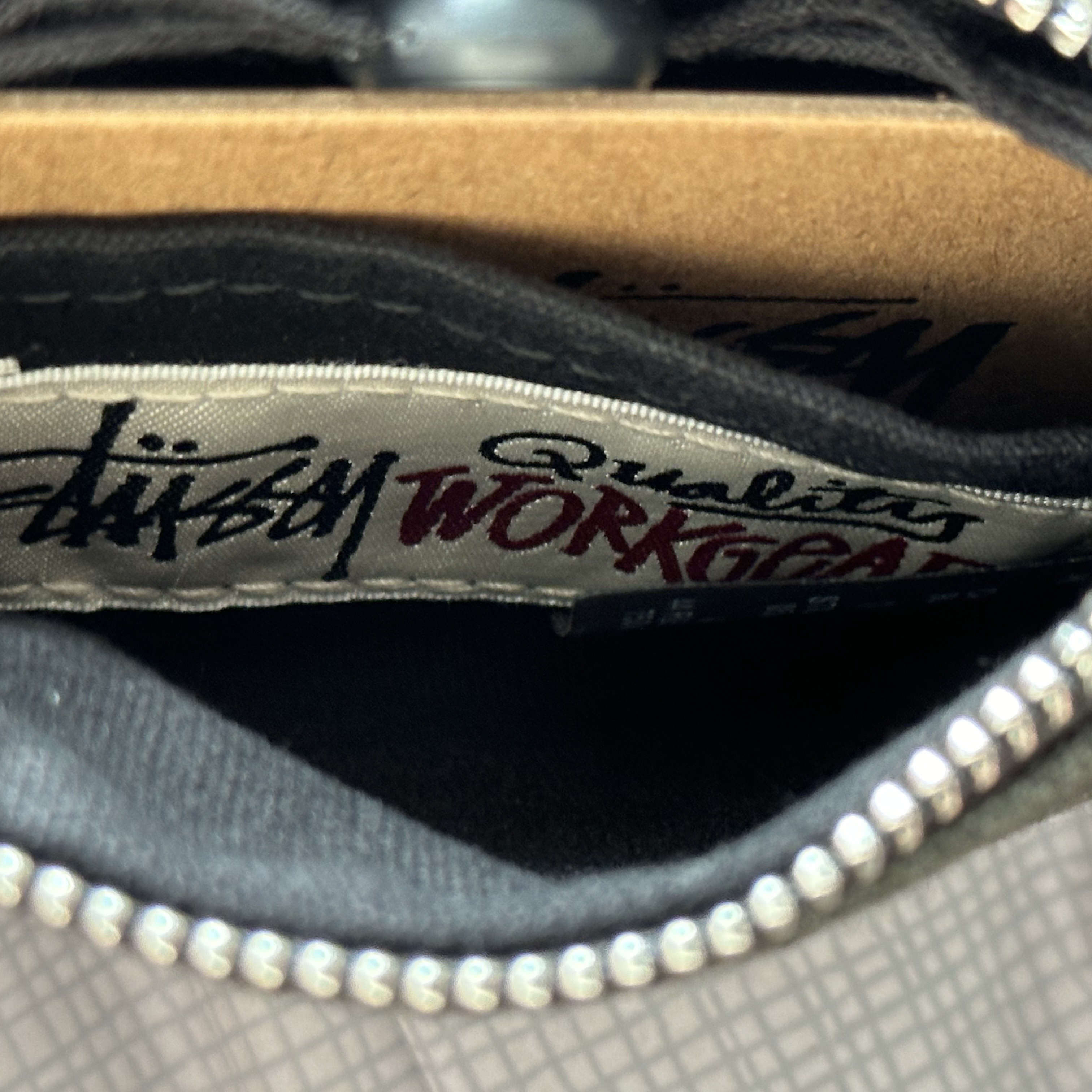 Stussy Canvas Coin Pouch Washed Black 착용 스타일 - 3