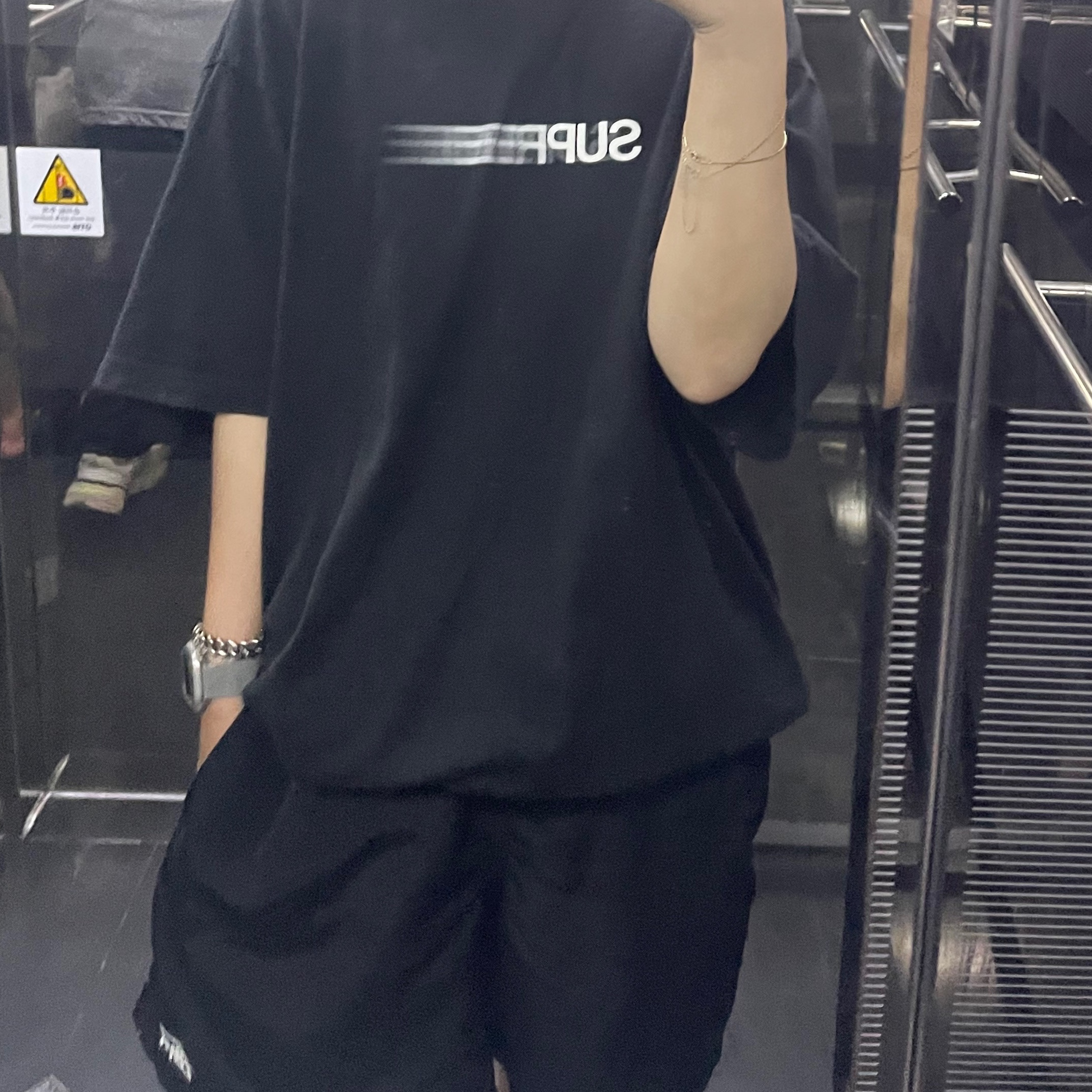 Supreme Motion Logo T-Shirt Black - 23SS, Stussy Stock Water Shorts Black 착용 스타일