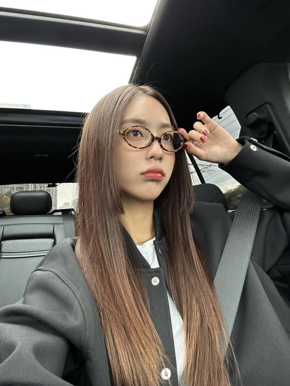 (W) Miu Miu Regard sunglasses Blue Lenses Honey Tortoiseshell Acetate Alternative fit 착용 스타일