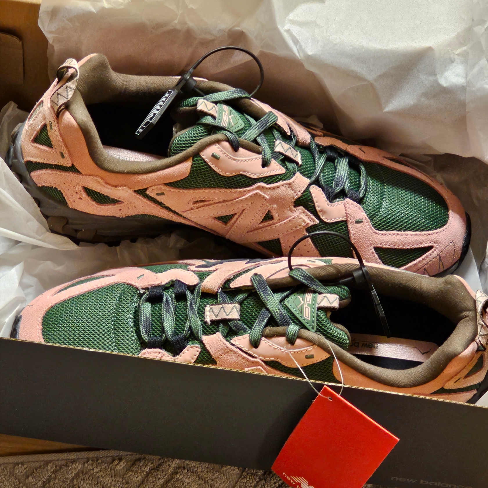 New Balance ML610T Pink Moon - D Standard 착용 스타일