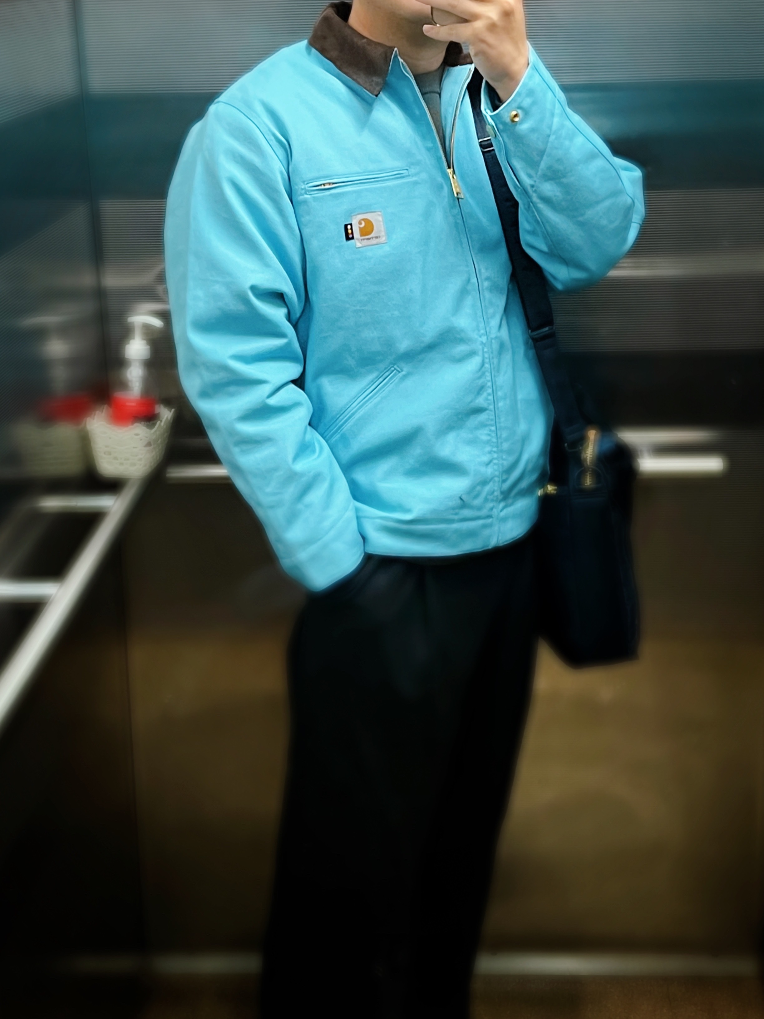 Carhartt WIP x IAB Studio OG Detroit Jacket Milky Blue, Porter Tanker 2Way Briefcase Iron Blue 착용 스타일 - 2