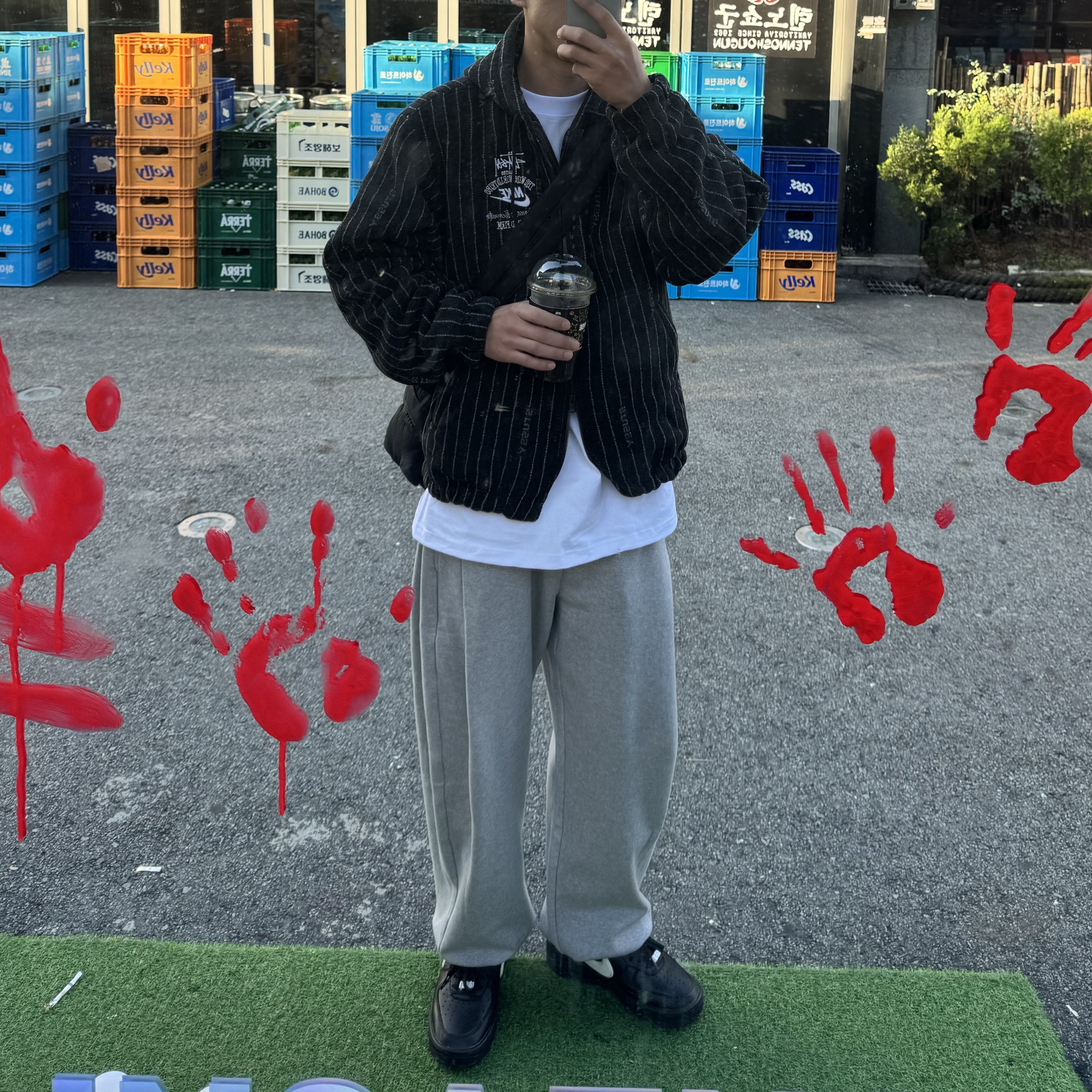 Nike x Stussy NRG Striped Wool Jacket Black (DR4023-010), Nike x Ambush Air Force 1 Low SP Black 착용 스타일
