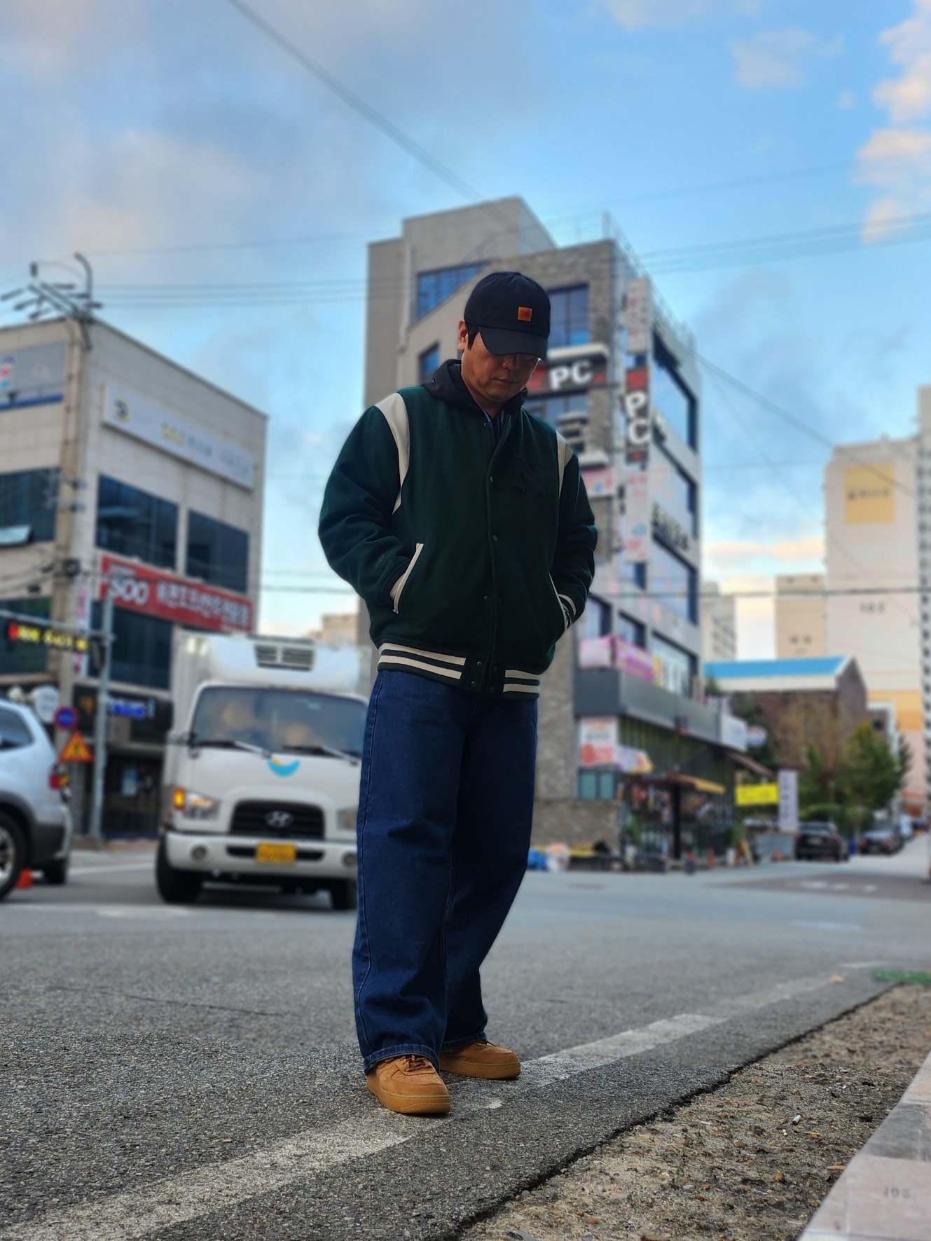 Nike Air Force 1 '07 WB Flax 착용 스타일 - 1