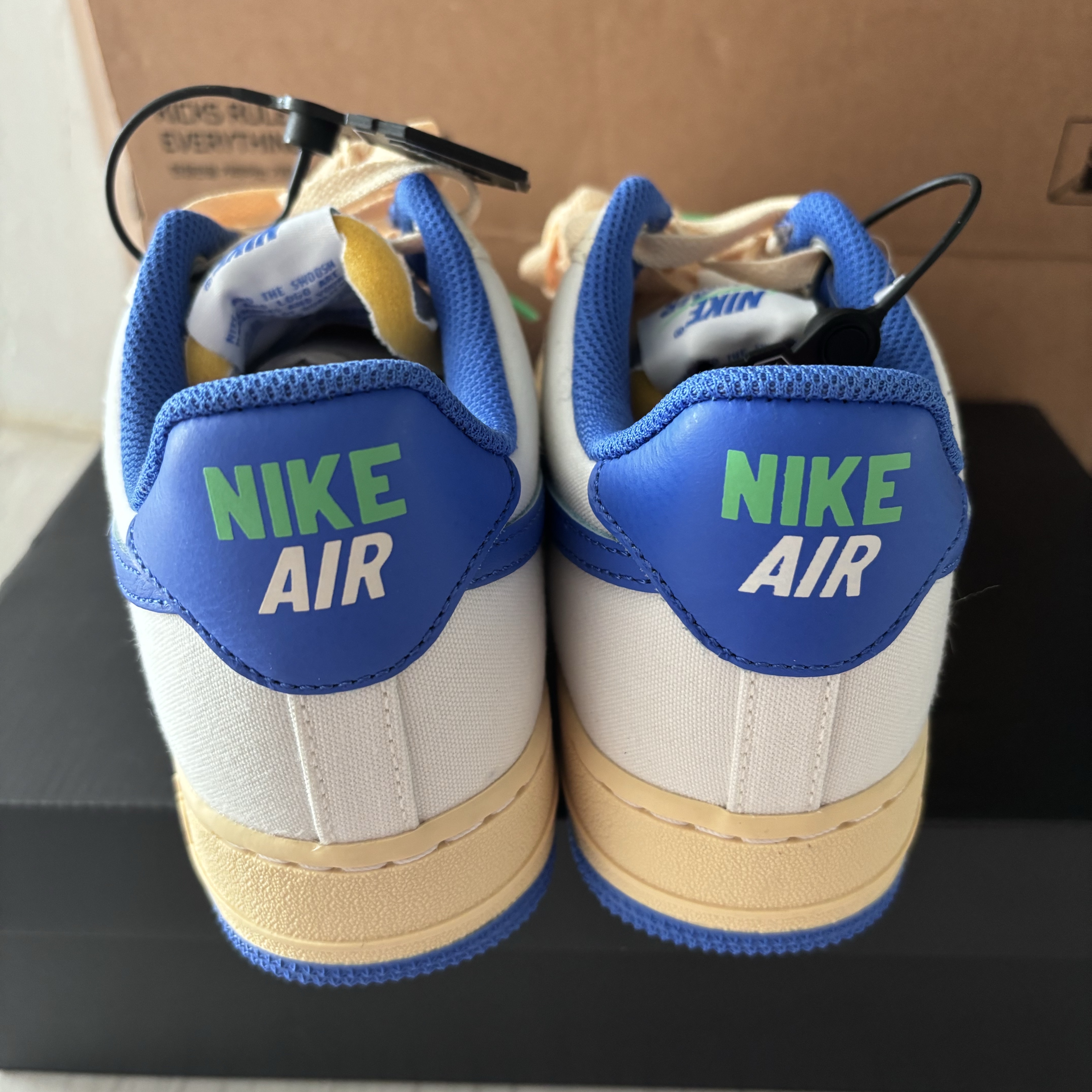 (W) Nike Air Force 1 '07 Sail Medium Blue 착용 스타일 - 2