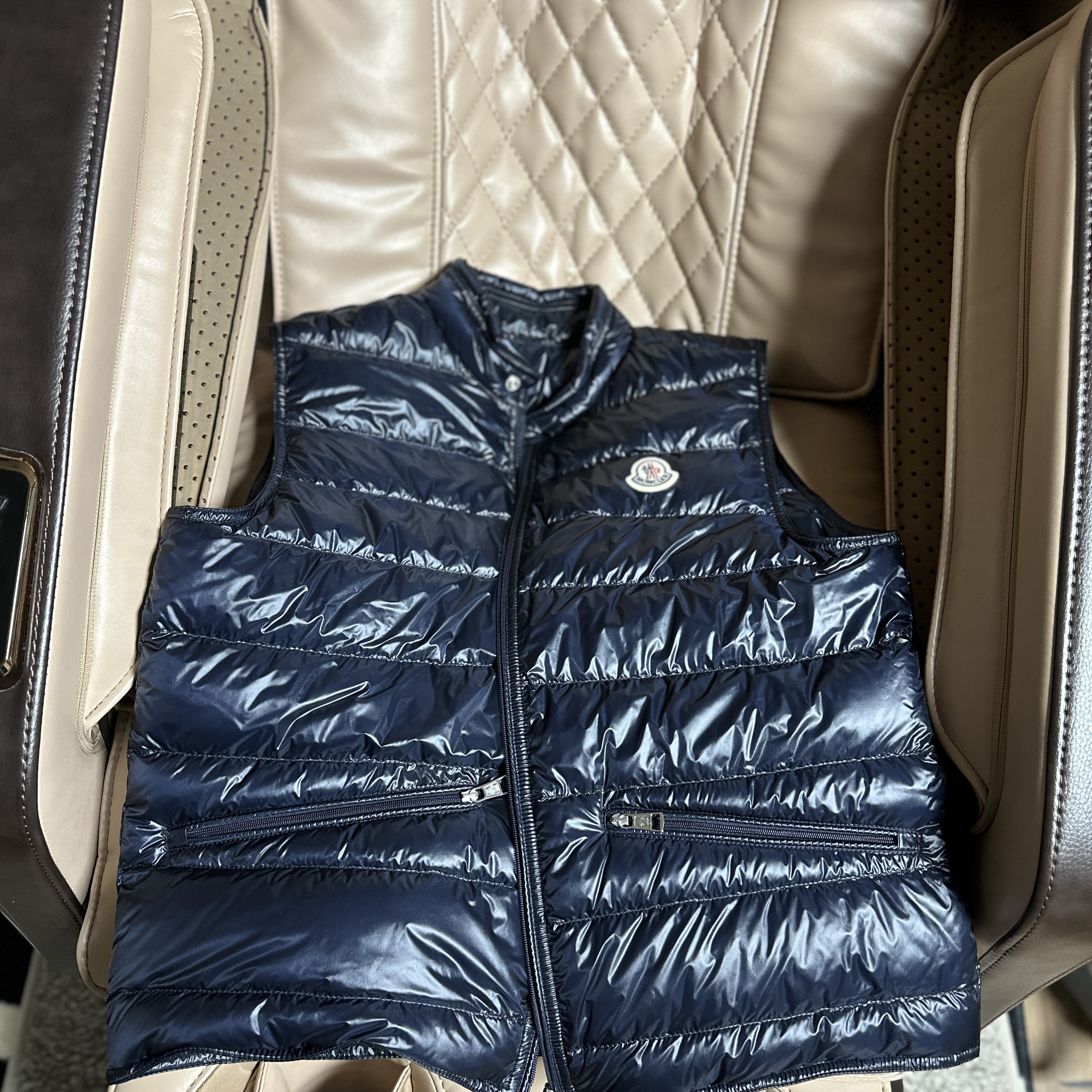 Moncler Gui Down Vest Night Blue - 23SS 착용 스타일