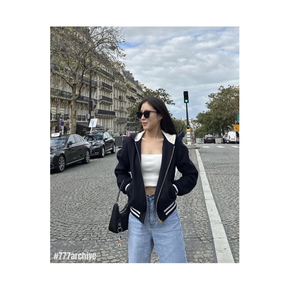 (W) Celine Hooded Teddy Jacket in Double Face Cashmere Navy 착용 스타일 - 3