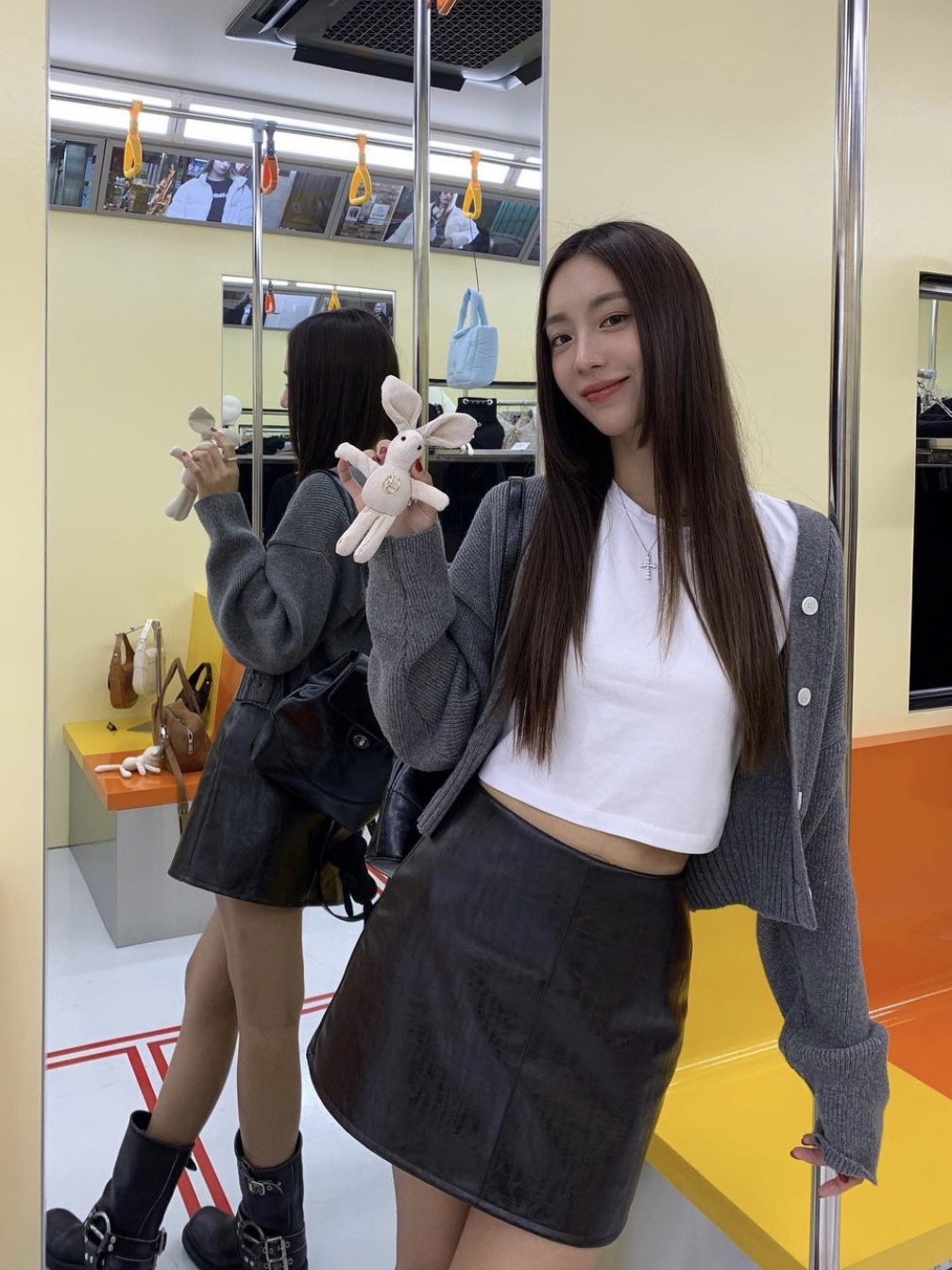 Anoetic Anc Classic Backpack Black 착용 스타일
