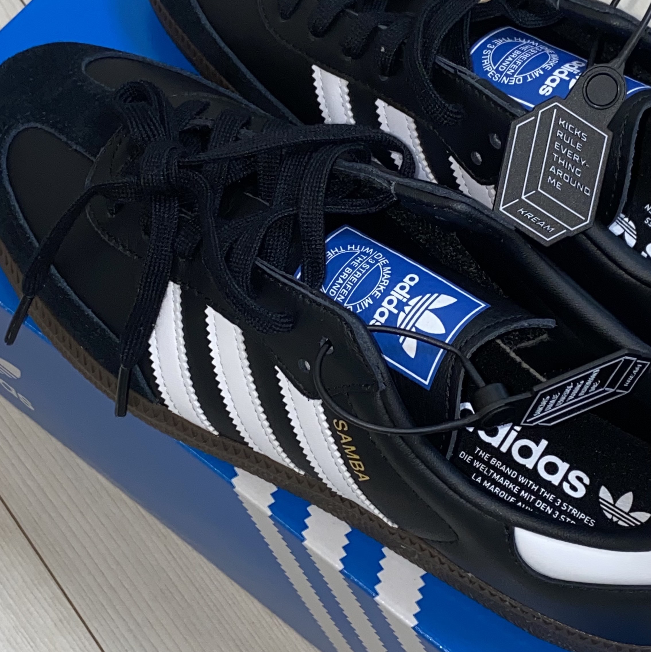 Adidas Samba OG Black White Gum 착용 스타일 - 2