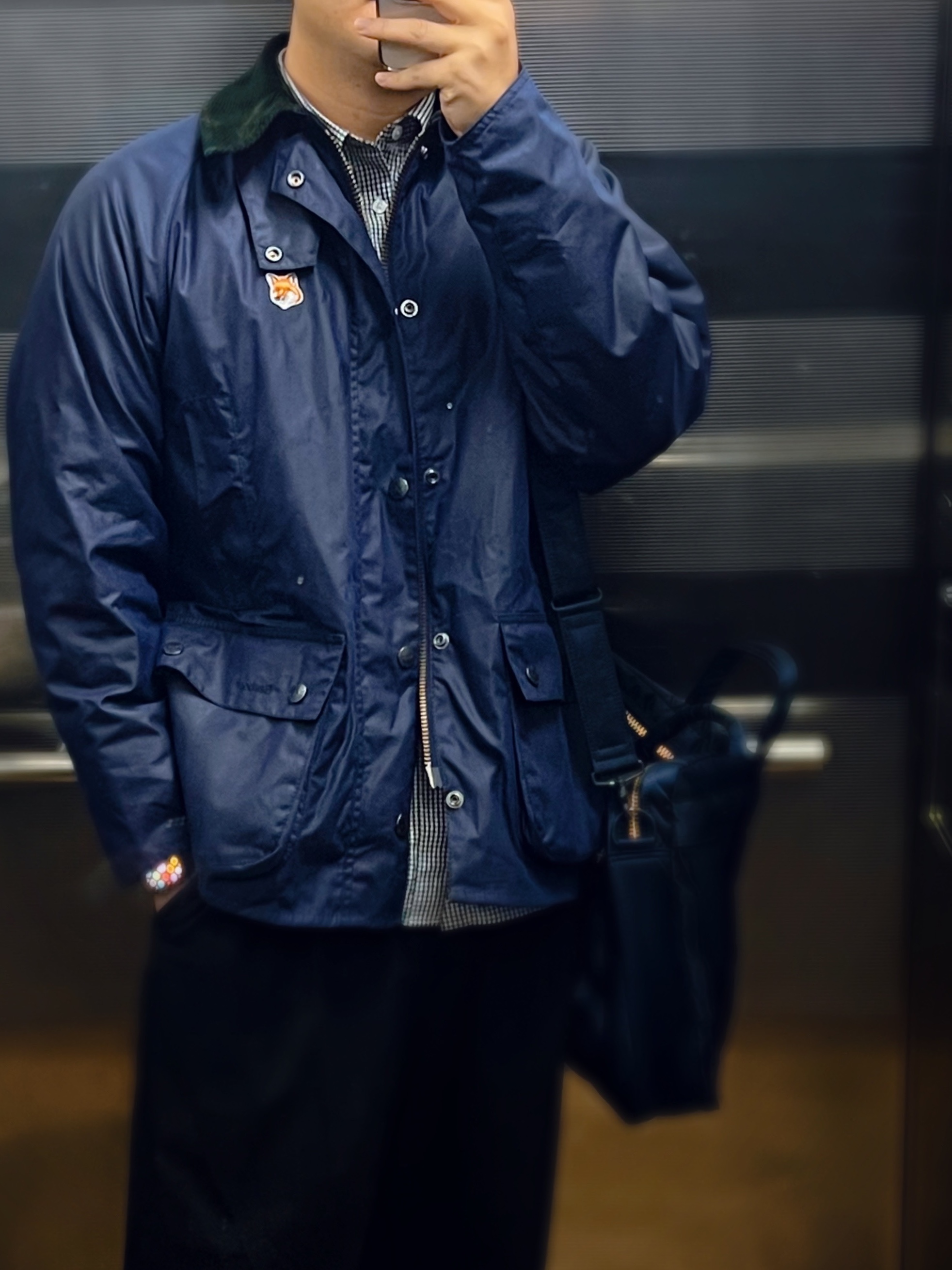 Barbour x Maison Kitsune Beaufort Waxed Jacket Indigo 착용 스타일 - 1